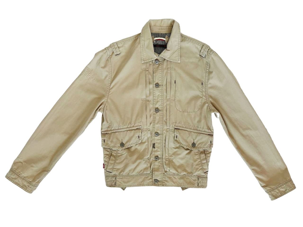image of Vintage Levis Jacket M in Beige, Men's (Size Medium)