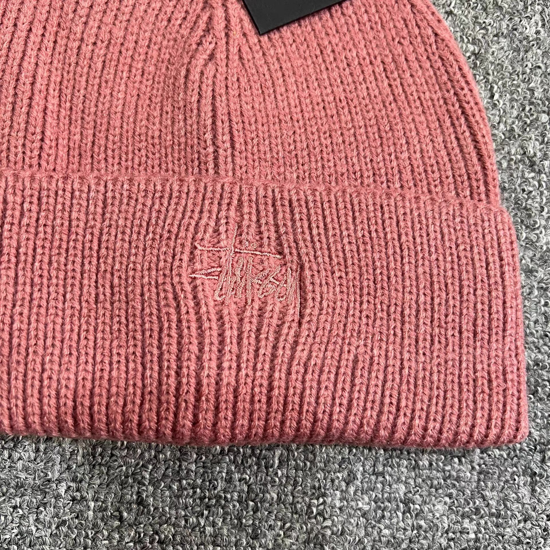 Stussy Stussy classic solid color embroidered logo knit beanie Q7 Size ONE SIZE - 9 Thumbnail