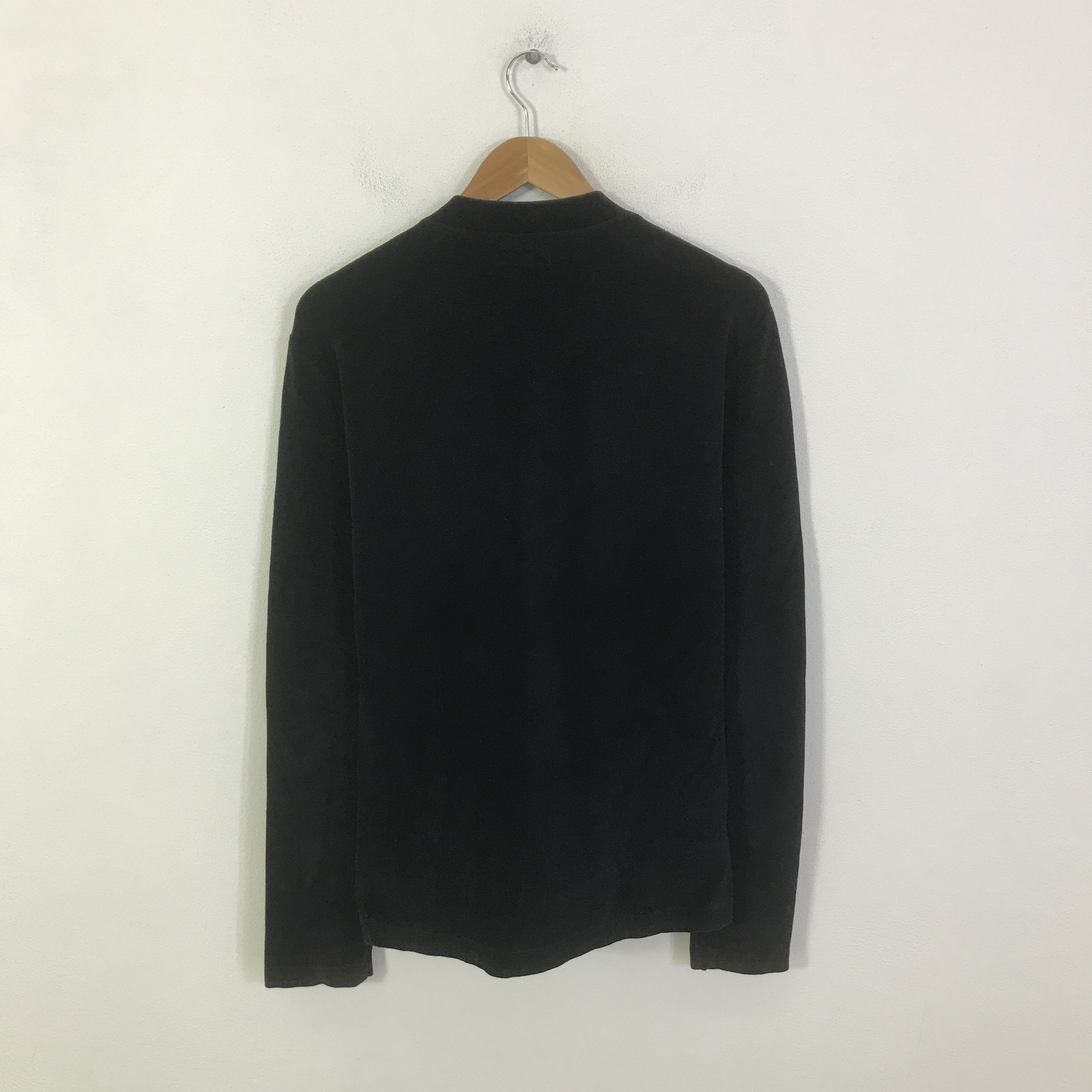 Giorgio Armani Vtg giorgio armani long sleeve t-shirt K117B28 Size US L / EU 52-54 / 3 - 3 Thumbnail