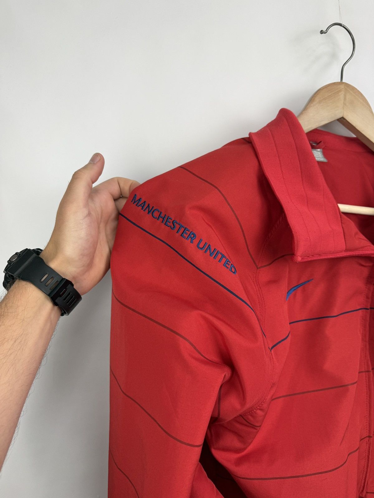 Nike 🏴󠁧󠁢󠁥󠁮󠁧󠁿 2008 Nike Manchester United Track Jacket AIG Training Rare Size US L / EU 52-54 / 3 - 6 Thumbnail