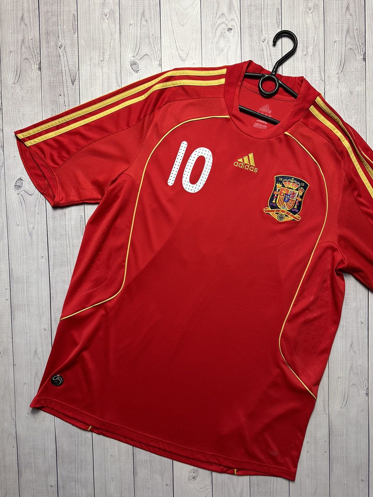 Adidas Vintage soccer jersey Spain Adidas 10 Fabregas size XL rare Size US XL / EU 56 / 4 - 3 Thumbnail