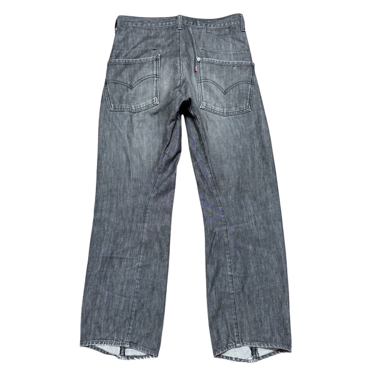 Levi's Vintage Levis Engineered Black Denim Baggy Jeans Size US 32 / EU 48 - 1 Thumbnail