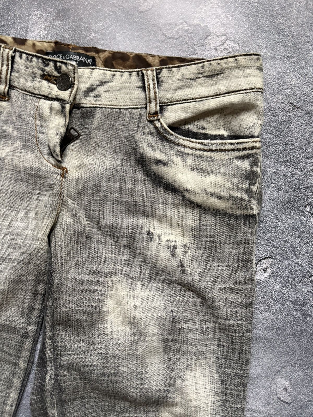Dolce & Gabbana Vintage Dolce & Gabbana Y2K Wash Distressed Denim Jeans Size 27" / US 4 / IT 40 - 8 Thumbnail