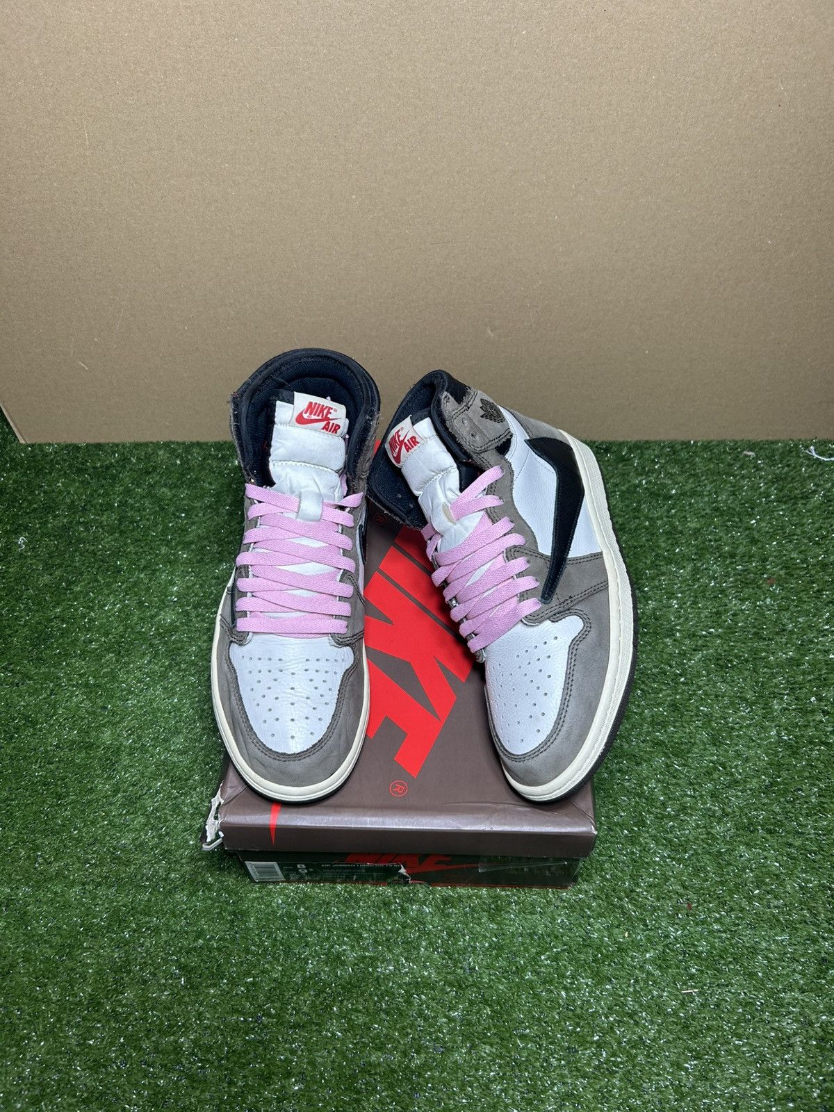 Jordan 1 Travis Scott Mocha High