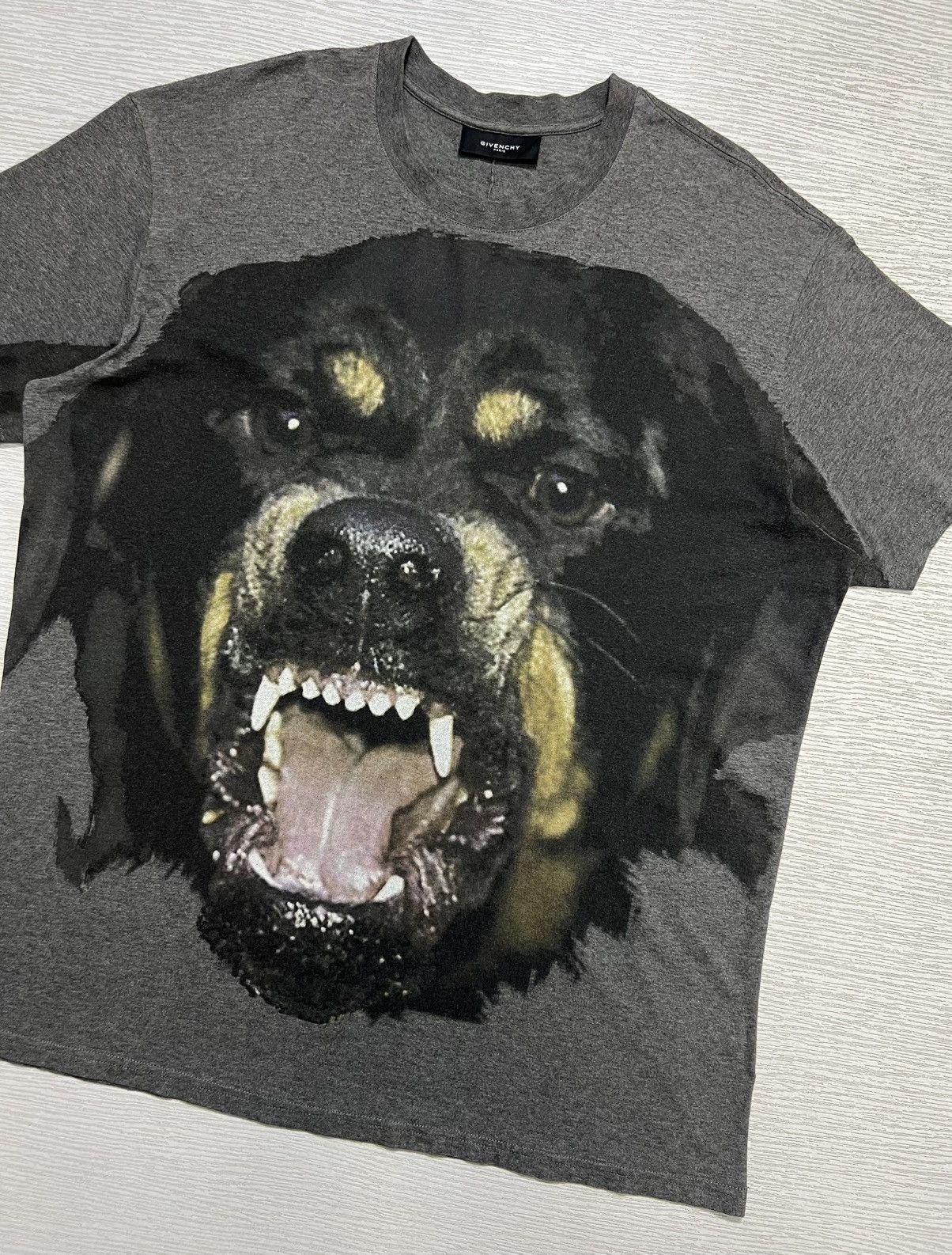 Givenchy Givenchy - Riccardo Tisci - A/W ‘14 - Rottweiler T-Shirt Size US XXS / EU 40 - 3 Thumbnail
