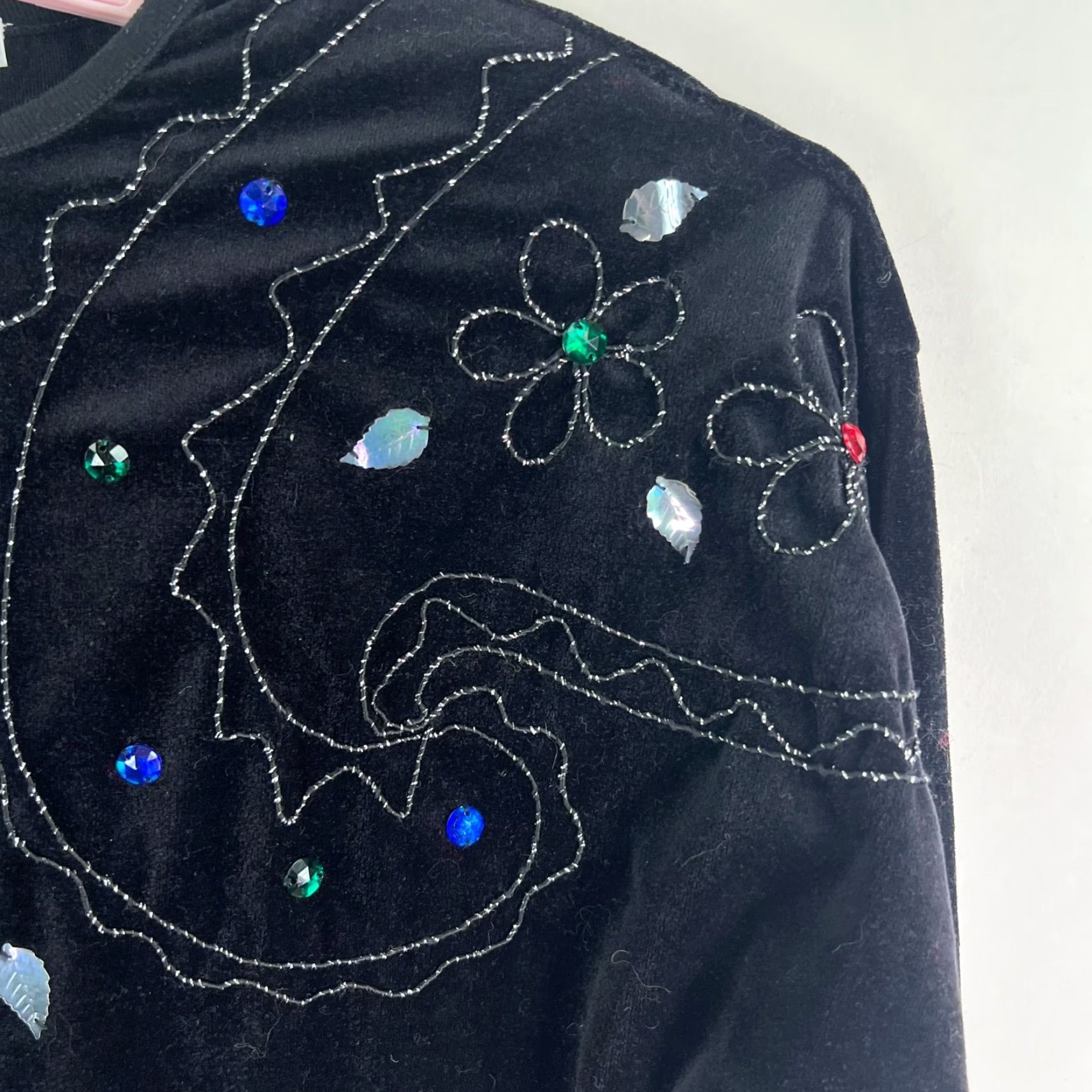 Velour VINTAGE Pykettes Velvet Geometric Jewel 3/4 Sleeve Round Neck Sweater Top Womens S Black Size S / US 4 / IT 40 - 2 Thumbnail