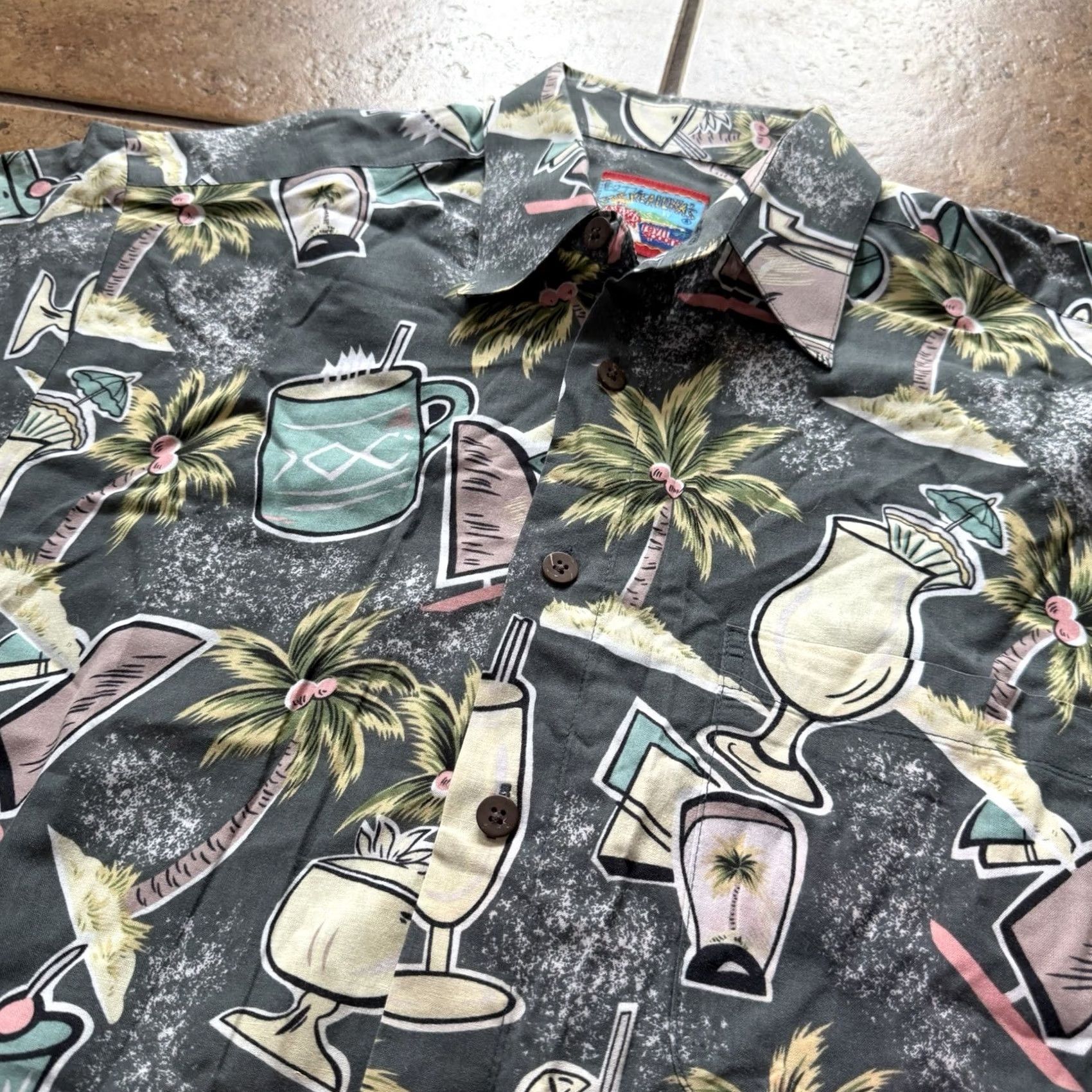 Reyn Spooner VTG Reyn Spooner Joe Kealoha Hawaiian Shirt Men’s M Tiki Floral Drinks Hula Girl Size US M / EU 48-50 / 2 - 2 Thumbnail