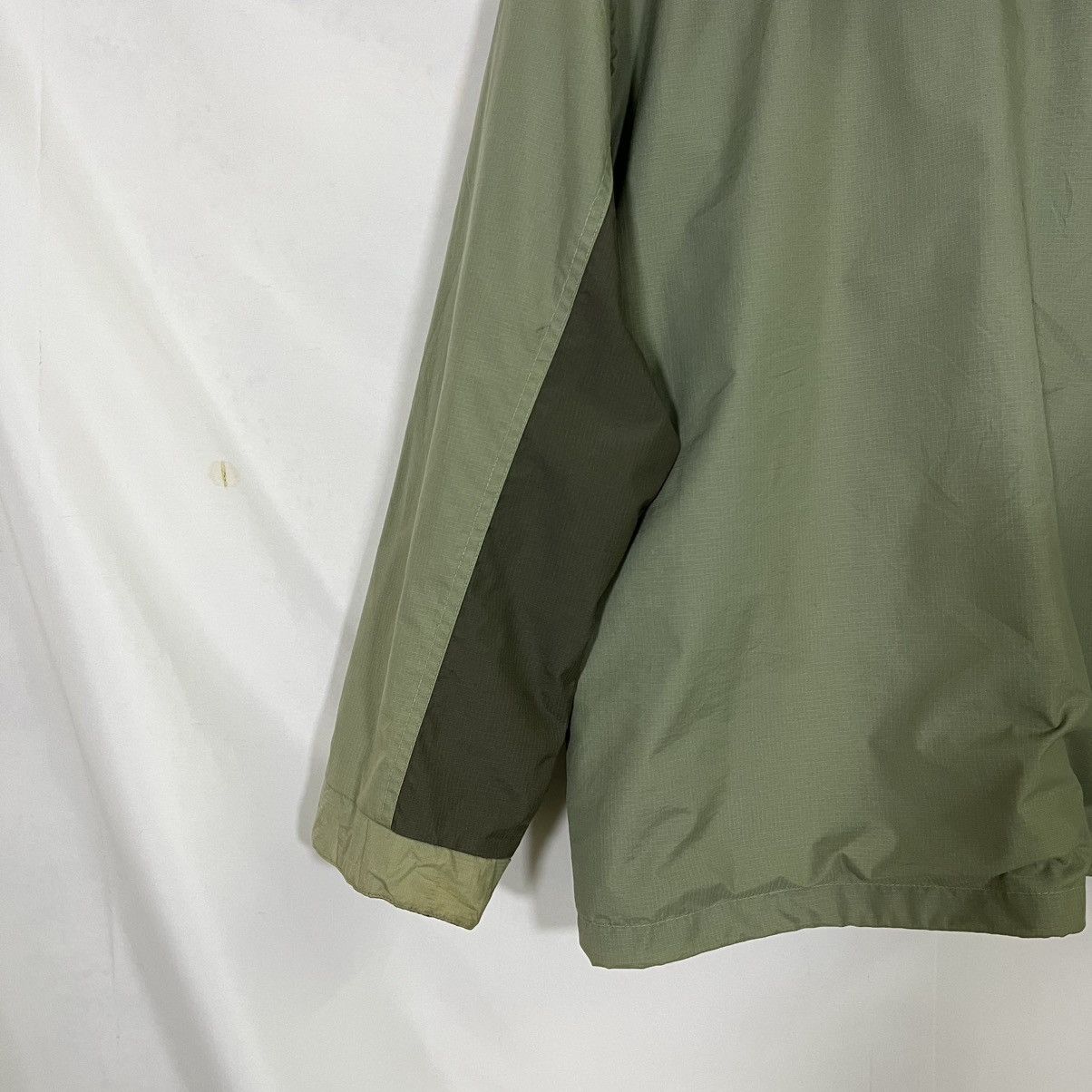 Columbia VTG COLUMBIA PACKABLE WINDBREAKER Size US L / EU 52-54 / 3 - 9 Thumbnail