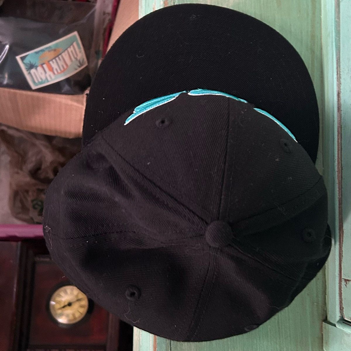 Lids Lids 323 Smitty Los Angeles Fitted Hat 7 1/2 Size ONE SIZE - 6 Thumbnail
