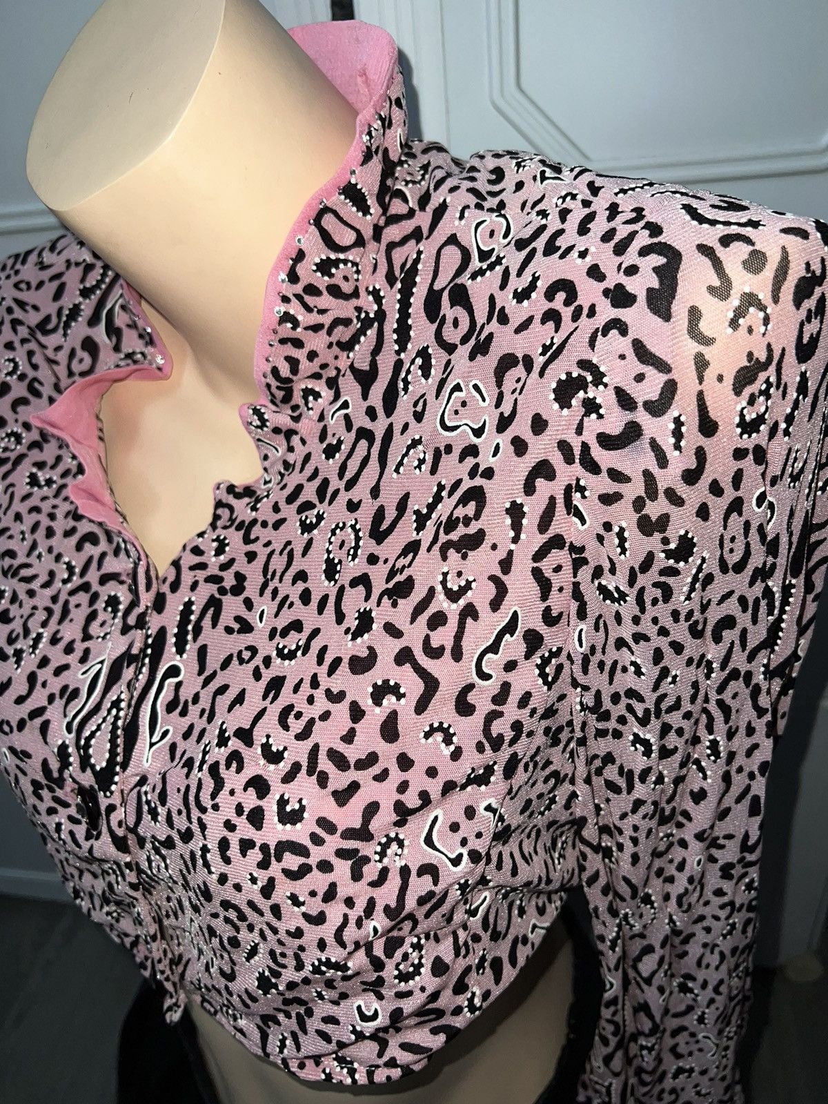 Dolce & Gabbana BeliSian cropped leopard top 💖🐆 Size ONE SIZE - 5 Thumbnail