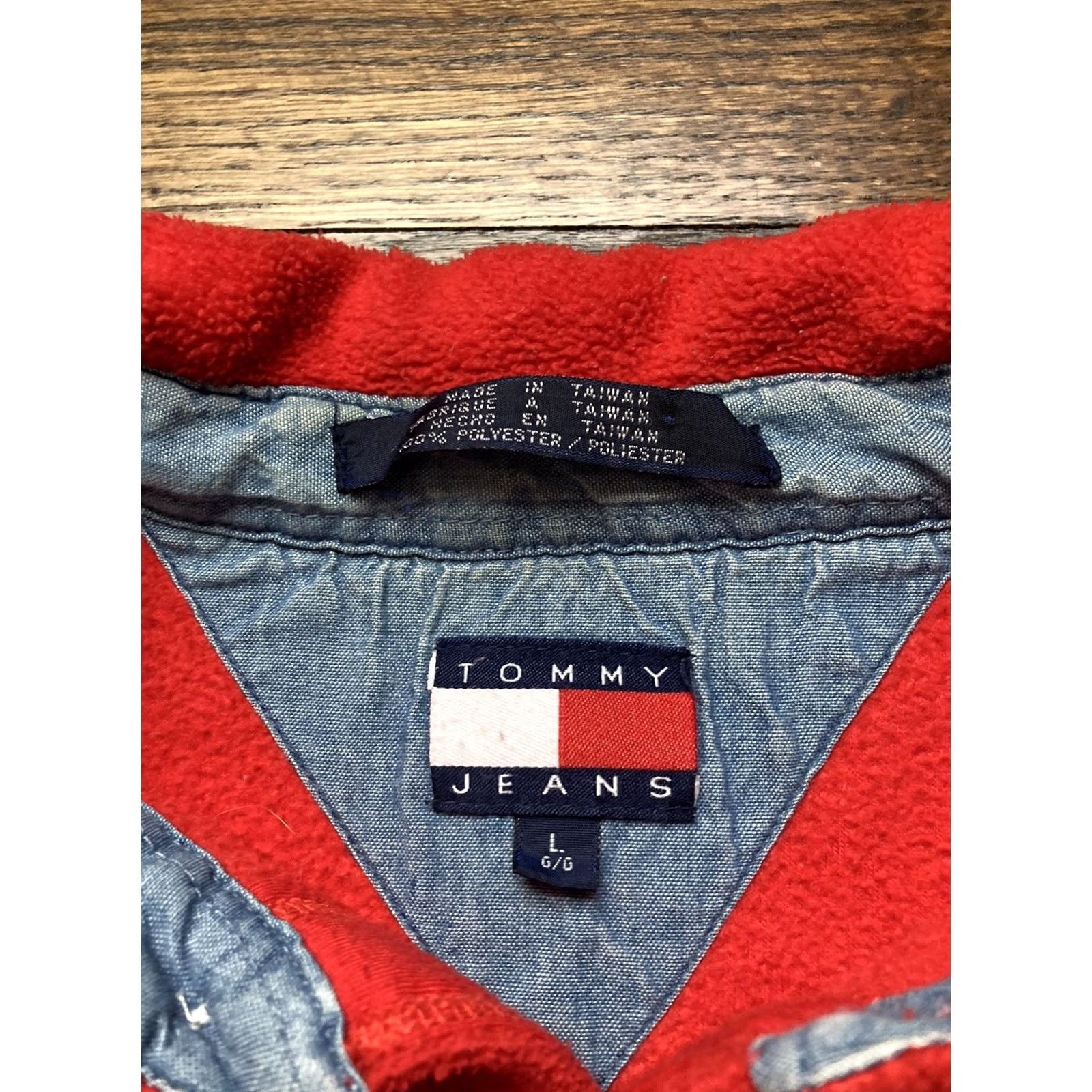 Tommy Hilfiger VINTAGE Tommy Hilfiger Shirt Jacket Mens Sz Large Button Up Shacket Red 90s Size US L / EU 52-54 / 3 - 6 Thumbnail
