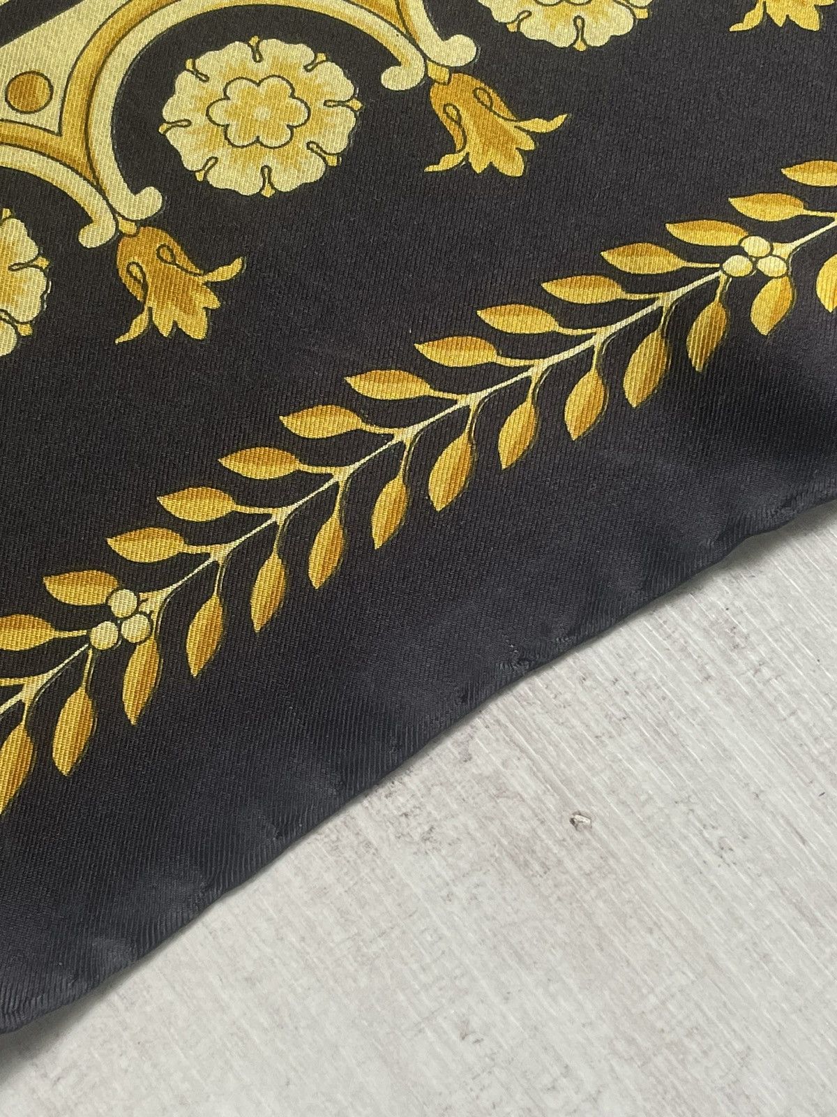 Versace Versace Barocco Silk Scarf Foulard Size ONE SIZE - 9 Thumbnail
