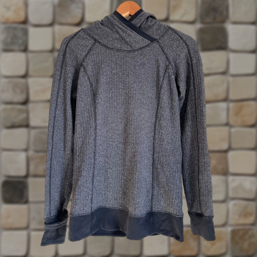 Lululemon VINTAGE Women's Lululemon Think Fast Hoodie Herringbone Sz 6 Gray Charcoal or Gray City Sports Hooded Pullover Athletic Activewear | 6 | Womens Size M / US 6-8 / IT 42-44 - 1 Thumbnail