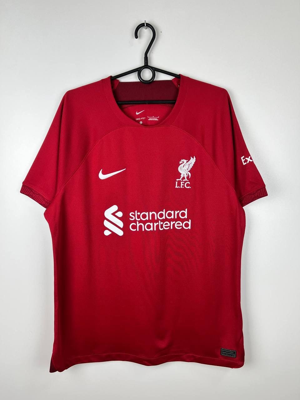 Vintage Liverpool Nike 2022/23 jersey t-shirts size L Size US L / EU 52-54 / 3 - 1 Thumbnail