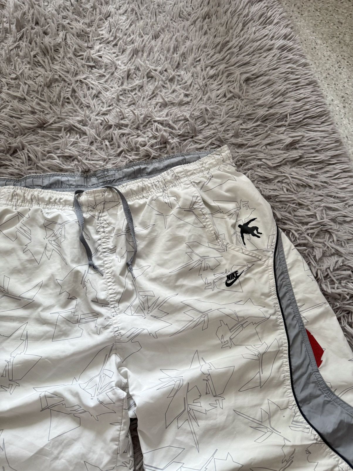 Nike 00s Nike Vintage Baggy Shorts Graphic Print Swoosh Shox Y2k Size US 38 / EU 54 - 3 Thumbnail