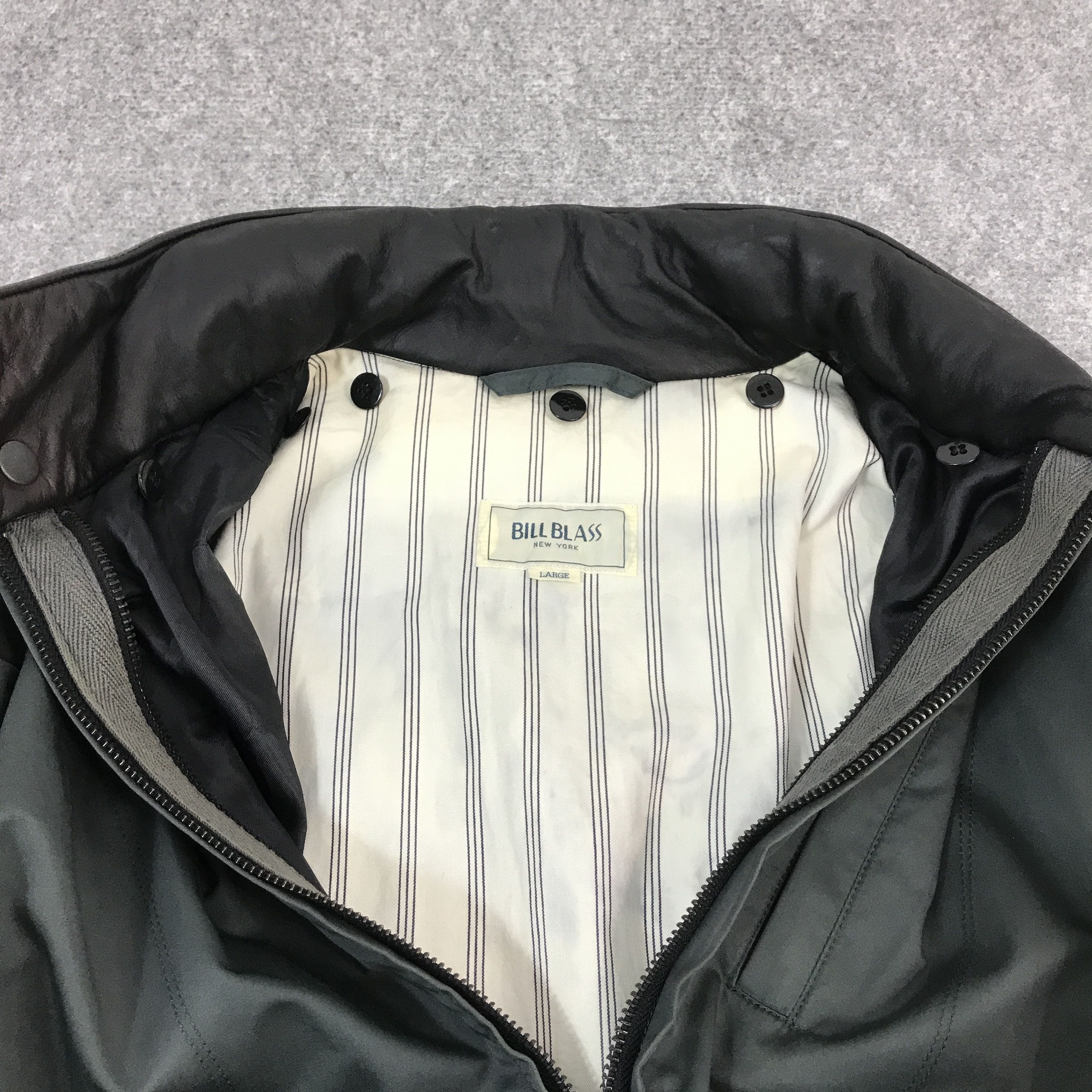 Bill Blass Bill Blass Bomber Green jacket Leather collar Size US L / EU 52-54 / 3 - 5 Thumbnail