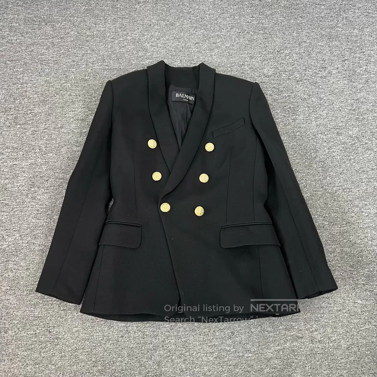 Balmain BALMAIN Classic style: Gold buttoned suit jacket| Size 40R - 1 Thumbnail