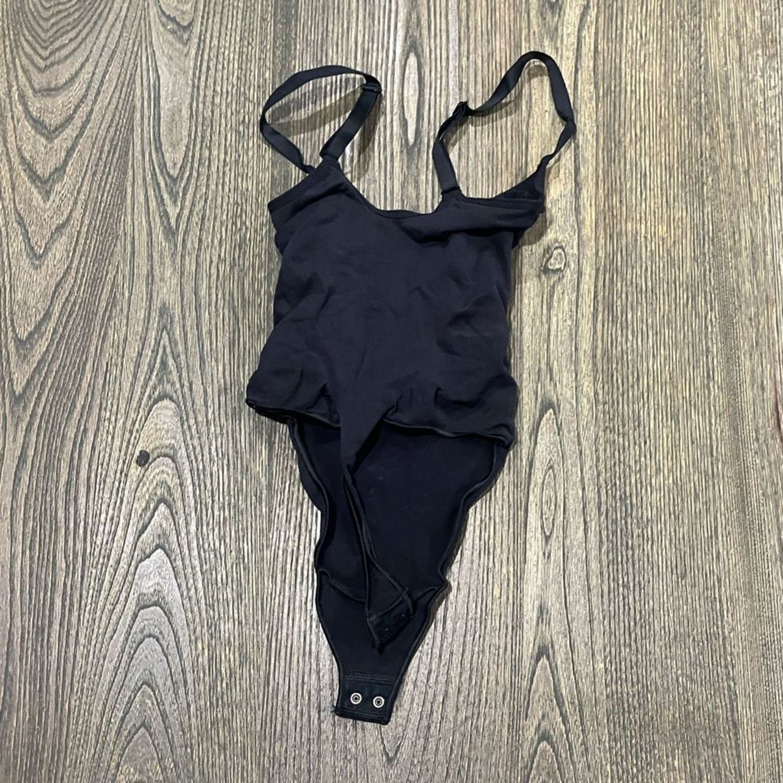 SKIMS NWOT Skims Seamless Sculpt Thong Bodysuit Scoop Neck S Size S / US 4 / IT 40 - 4 Thumbnail