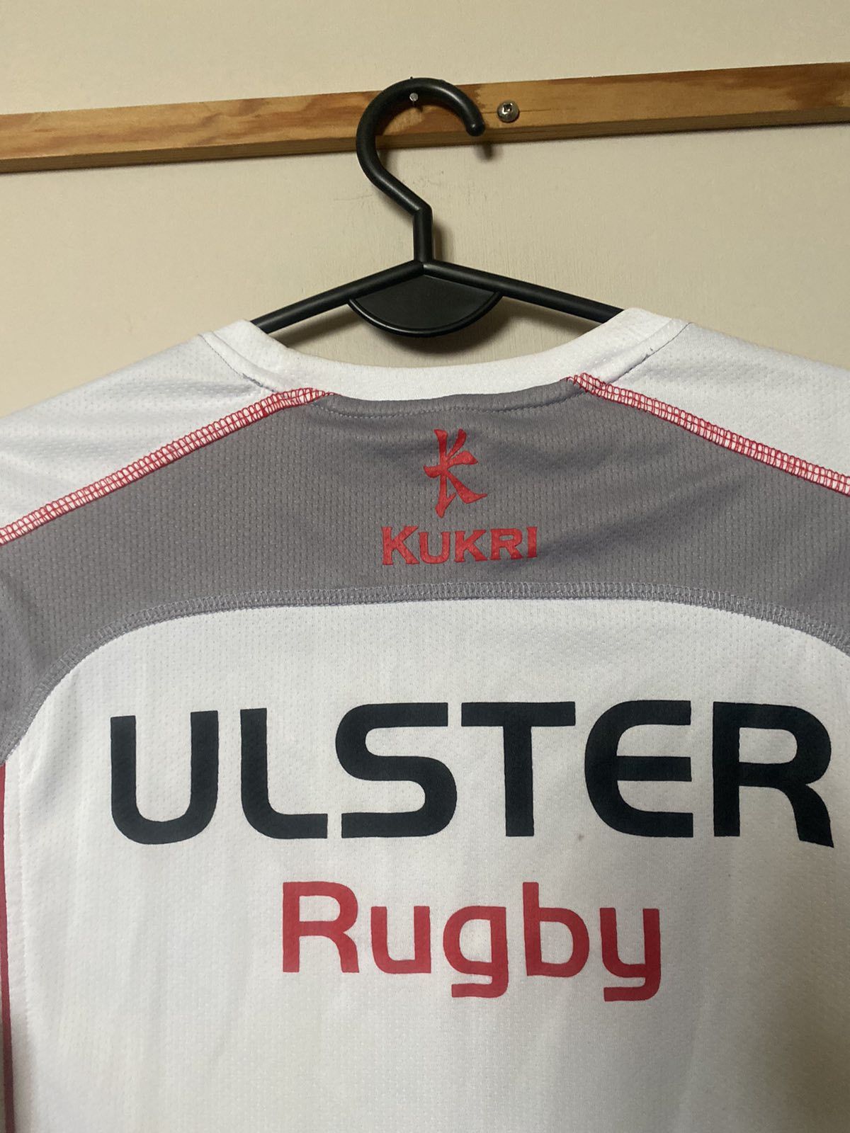 Other ULSTER RUGBY Kukri training shirt - M - UNIQUE Size US M / EU 48-50 / 2 - 4 Thumbnail