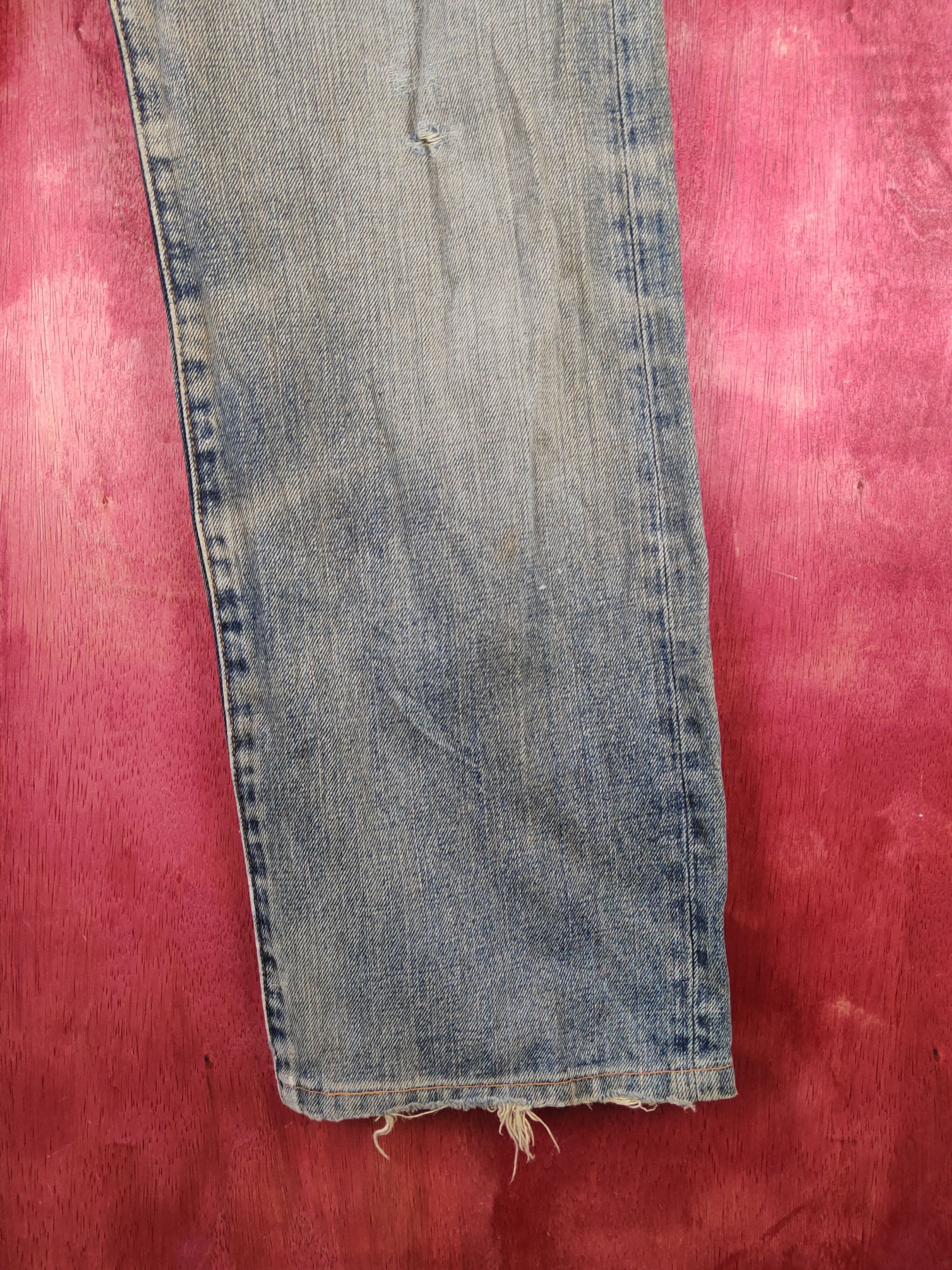 Japanese Brand Wrangler Dark Blue Faded Distressed Ripped Jeans #S2246 Size US 31 - 6 Thumbnail
