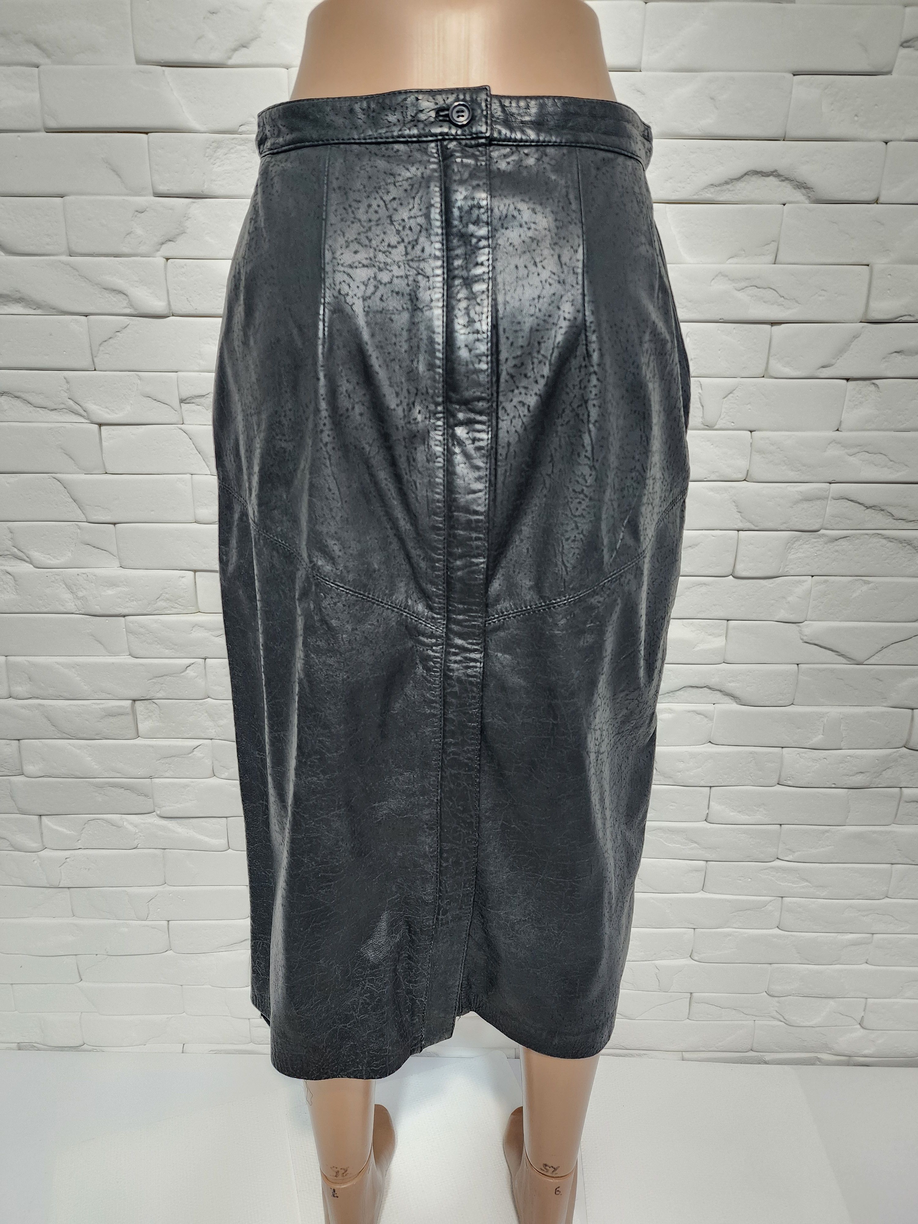 Genuine Leather Black leather skirt. Size 28" / US 6 / IT 42 - 1 Thumbnail