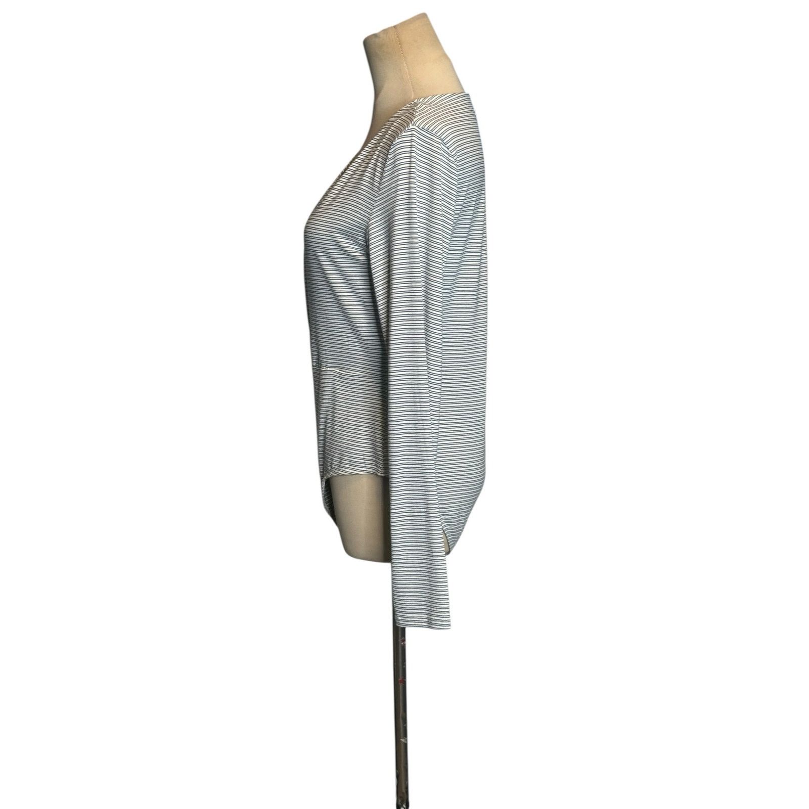 H&M H&M white blue long sleeves bodysuit size Medium Size M / US 6-8 / IT 42-44 - 6 Thumbnail