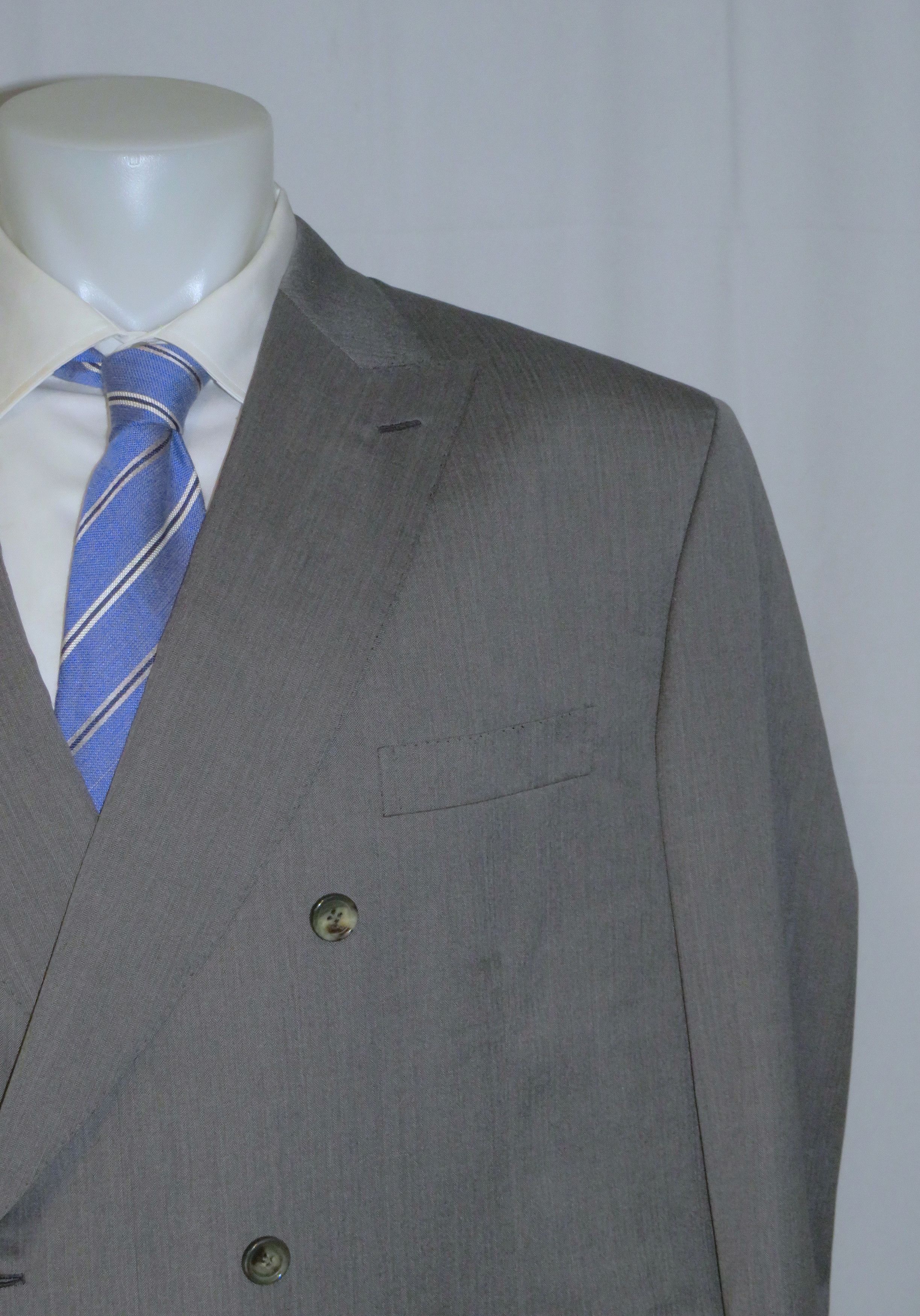 Brioni Silk Blend Gray Herringbone Double Breasted Suit 54R NWT Size 54R - 5 Thumbnail