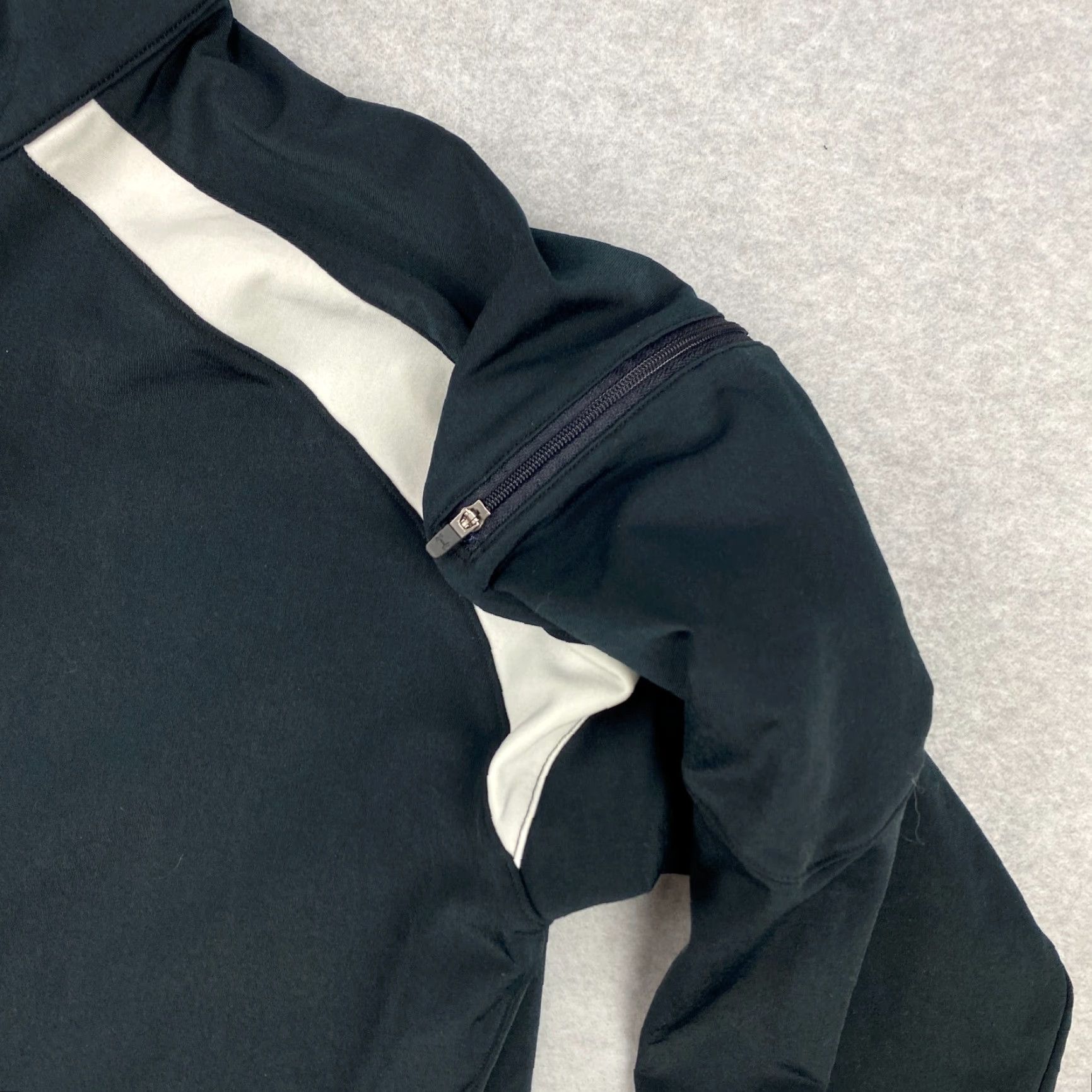 Under Armour VINTAGE? No — Under Armour Jacket Mens XL Black Full Zip Windbreaker Lined Fleece Pockets Logo Zip Size US XL / EU 56 / 4 - 3 Thumbnail