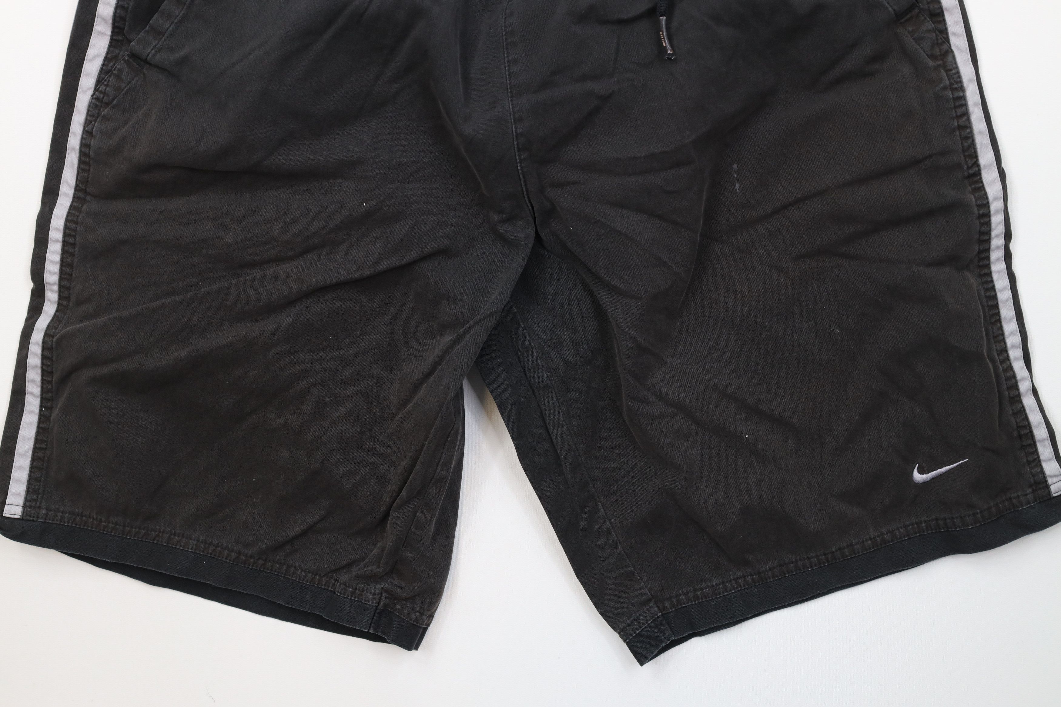 Nike Vintage Y2K Nike Travis Scott Mini Swoosh Striped Shorts Size US 32 / EU 48 - 4 Thumbnail