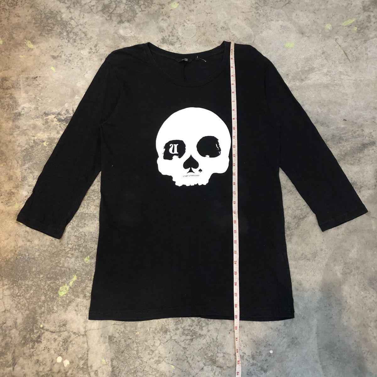 Japanese Brand Undercover X Uniqlo Skull Tee Size US L / EU 52-54 / 3 - 17 Thumbnail