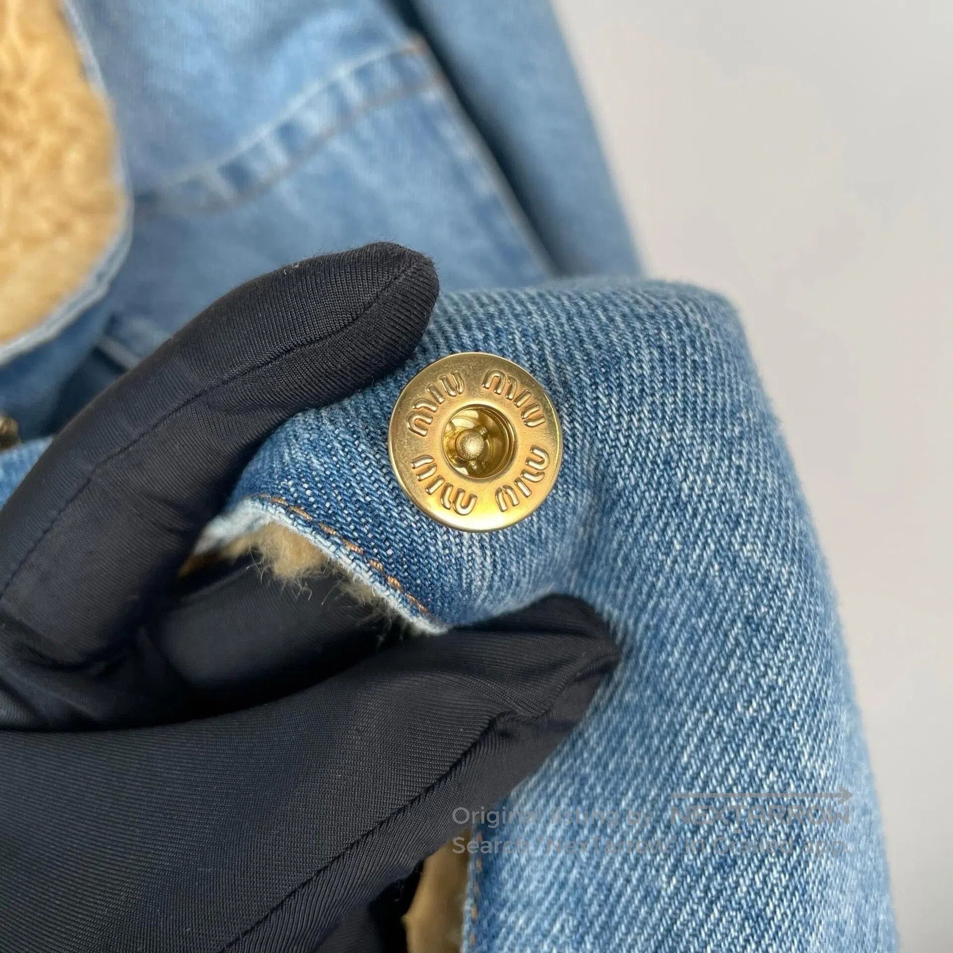 Miu Miu MiuMiu Blue Embroidered Logo Shearling Denim Jacket. Size S / US 4 / IT 40 - 3 Thumbnail