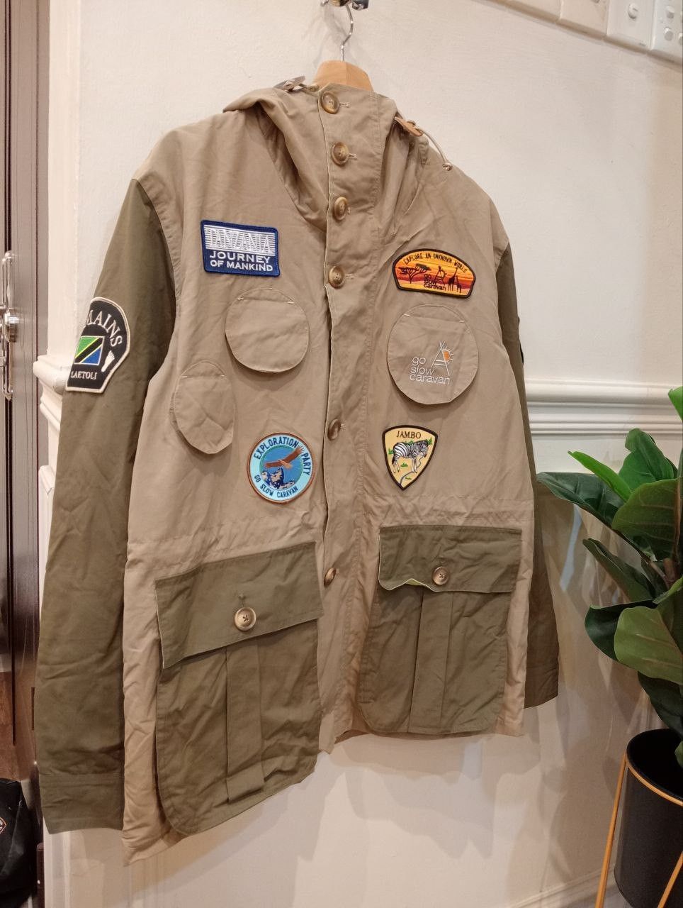 go slow caravan GO SLOW CARAVAN BREATHABLE PATCH MOUNTAIN PARKA JACKET Size US XL / EU 56 / 4 - 1 Thumbnail
