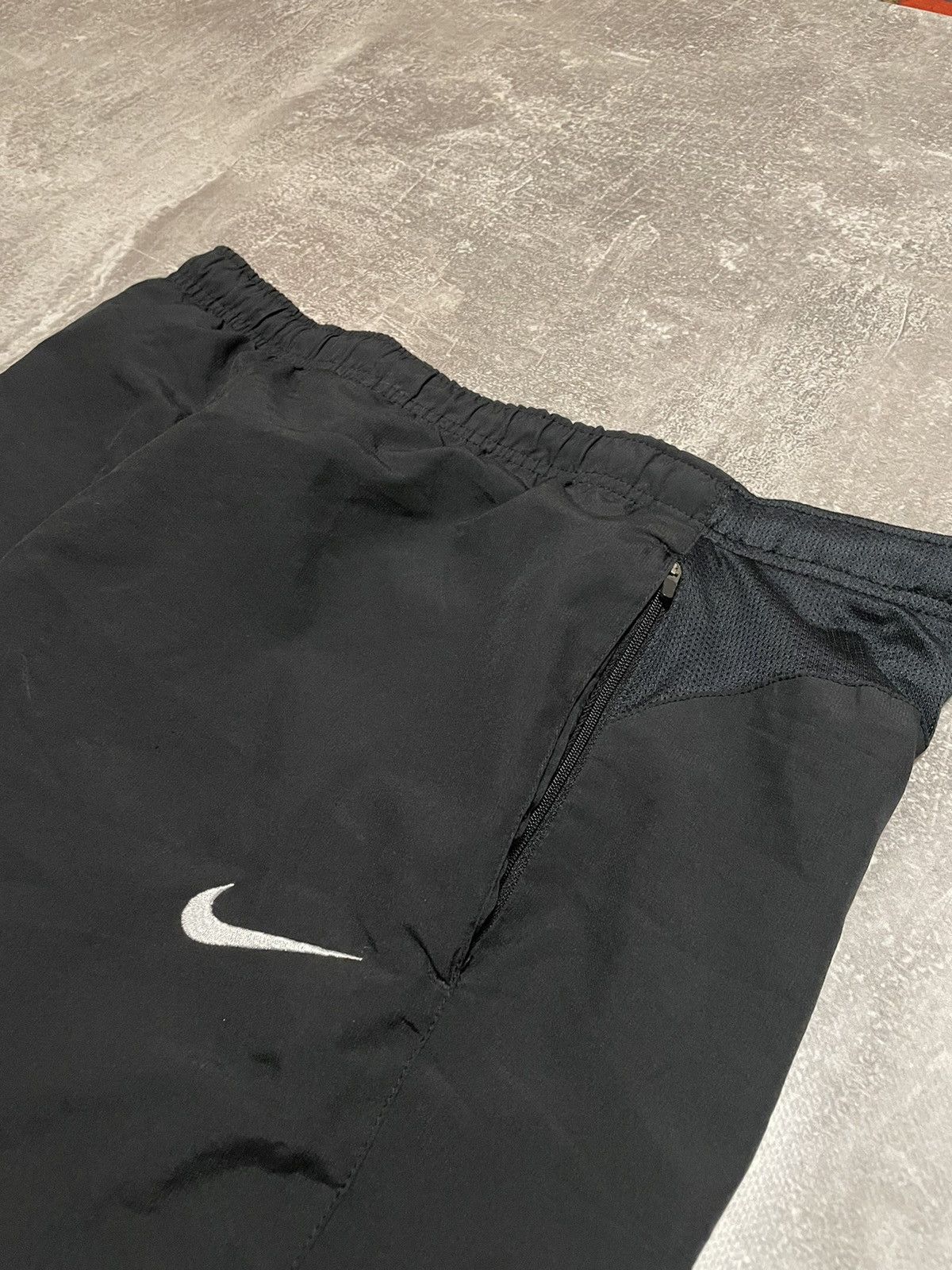 Nike Vintage Nike Parachute Black Nylon Track Pants Drill Size US 30 / EU 46 - 4 Thumbnail