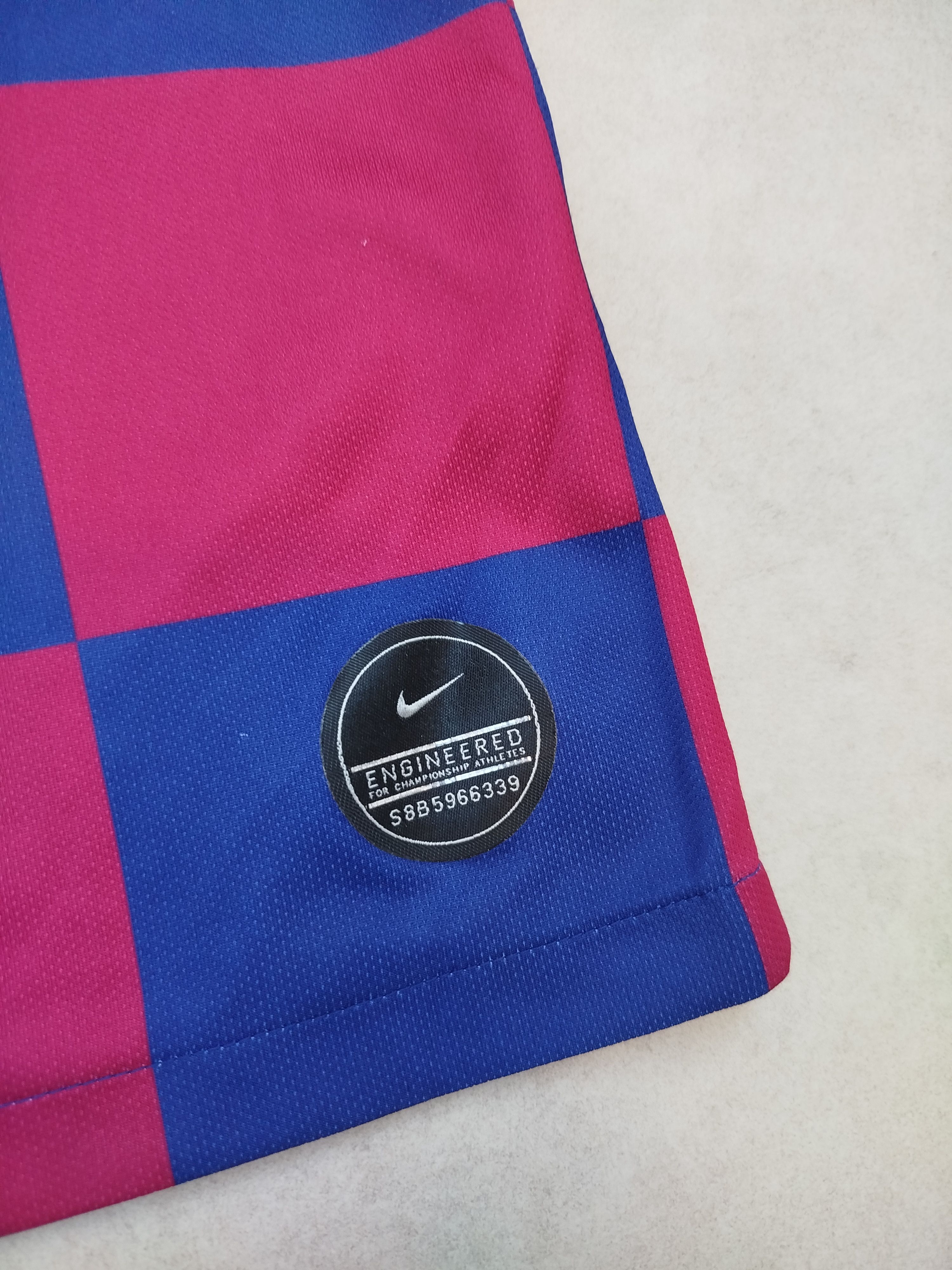 Nike NIKE BARCELONA 2019 home soccer jersey size M Size US M / EU 48-50 / 2 - 2 Thumbnail