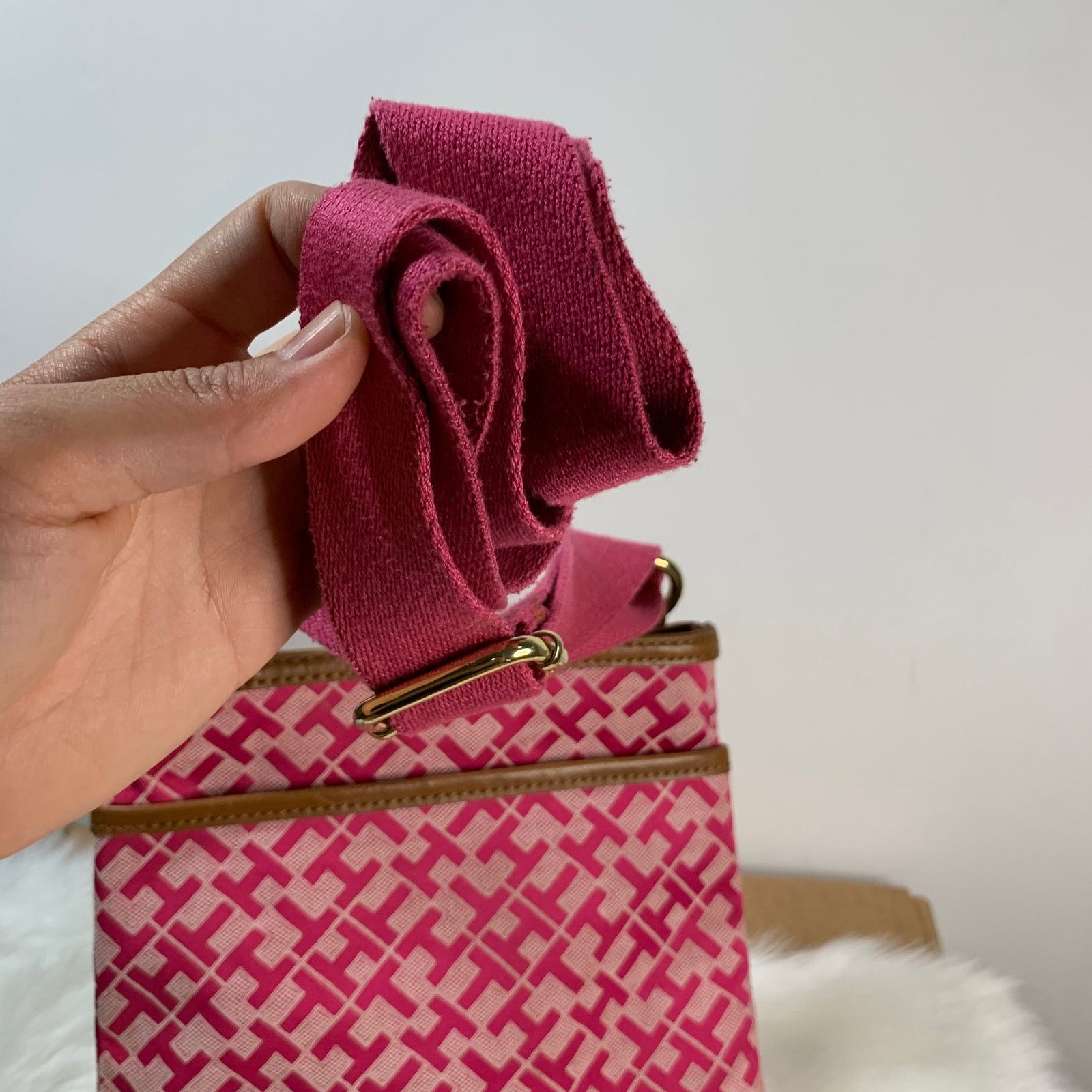Tommy Hilfiger Tommy Hilfiger Pink Women's Crossbody Purse Size ONE SIZE - 6 Thumbnail