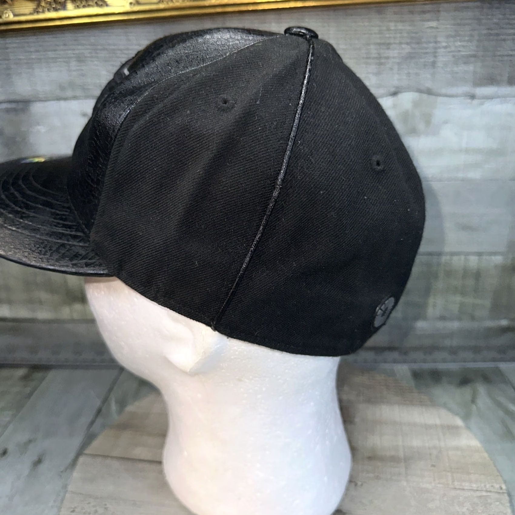 Akademiks AKADEMIKS Fitted Hat 7 1/8 Black Faux Snakeskin A Logo Cap Streetwear Rare Y2K Mens Size ONE SIZE - 6 Thumbnail