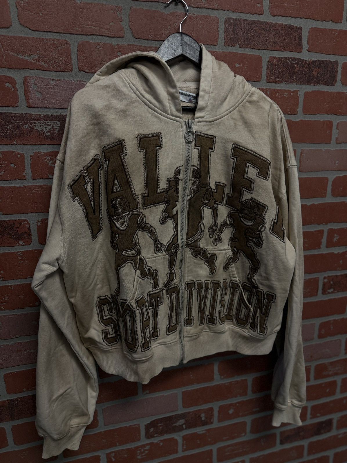 Vale Vale Valley Tan Hoodie Zip Up Fade Distressed Size L Size US L / EU 52-54 / 3 - 2 Thumbnail