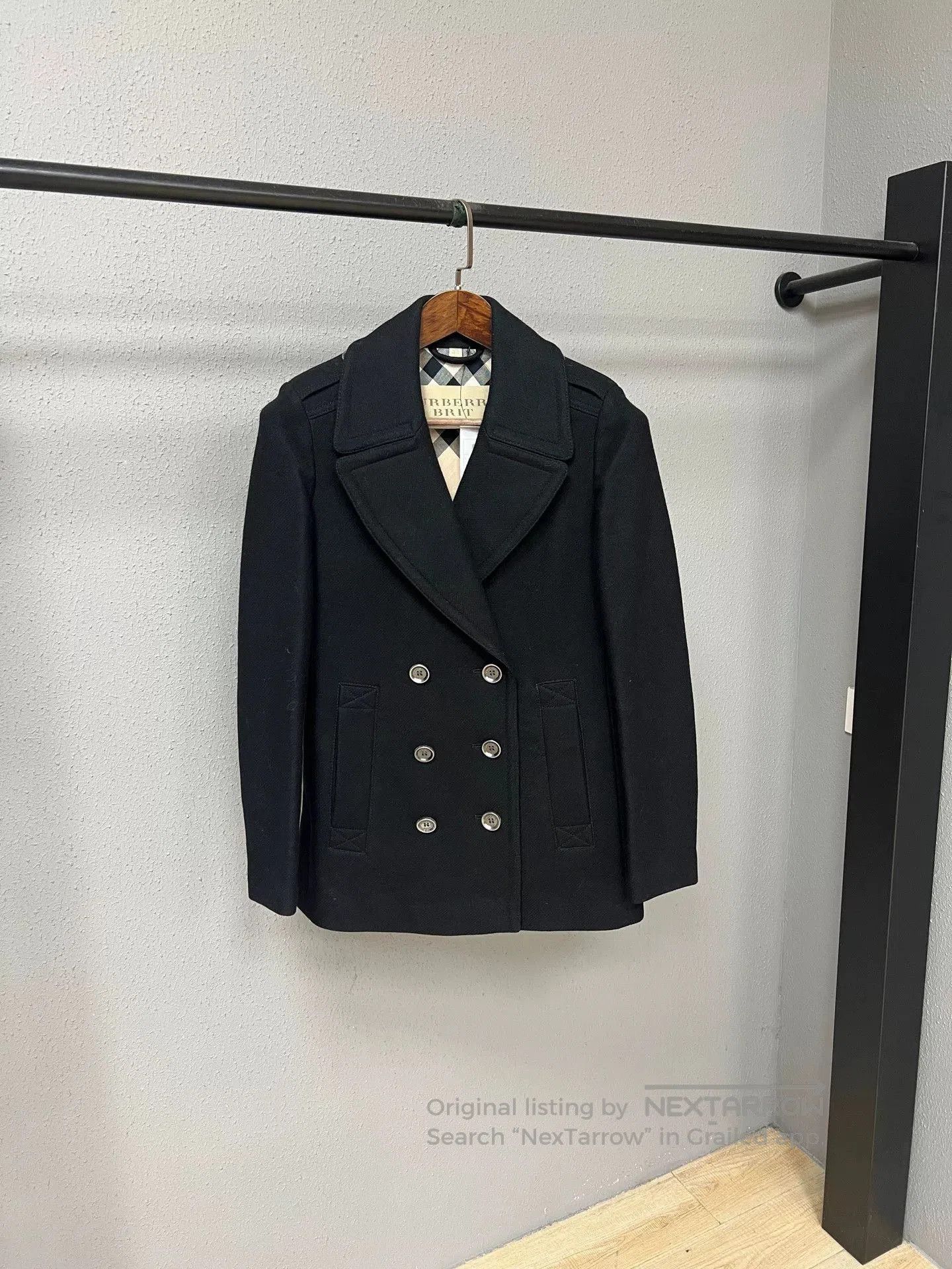 Burberry Burberry Double-Breasted Coat Size UK6. Size S / US 4 / IT 40 - 1 Thumbnail