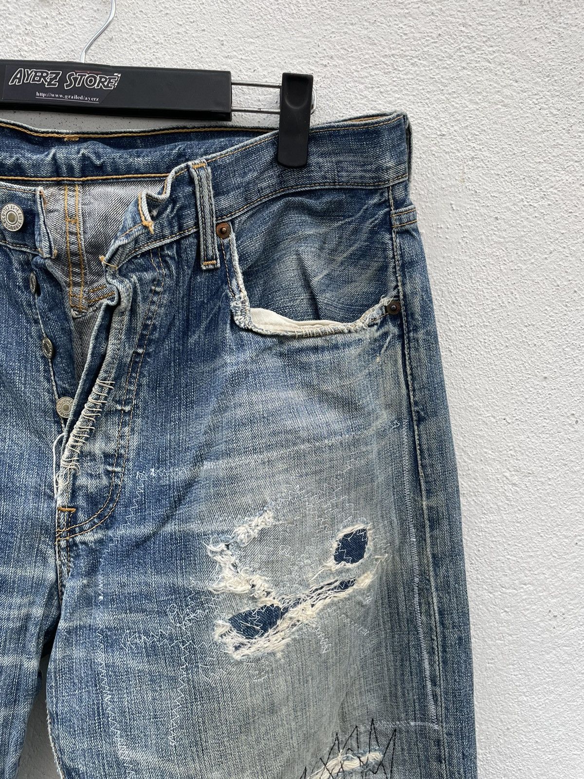 Levi's × Levi's Vintage Clothing Vintage Levi’s 501 Distressed Grunge Denim Jeans Size US 34 / EU 50 - 3 Thumbnail