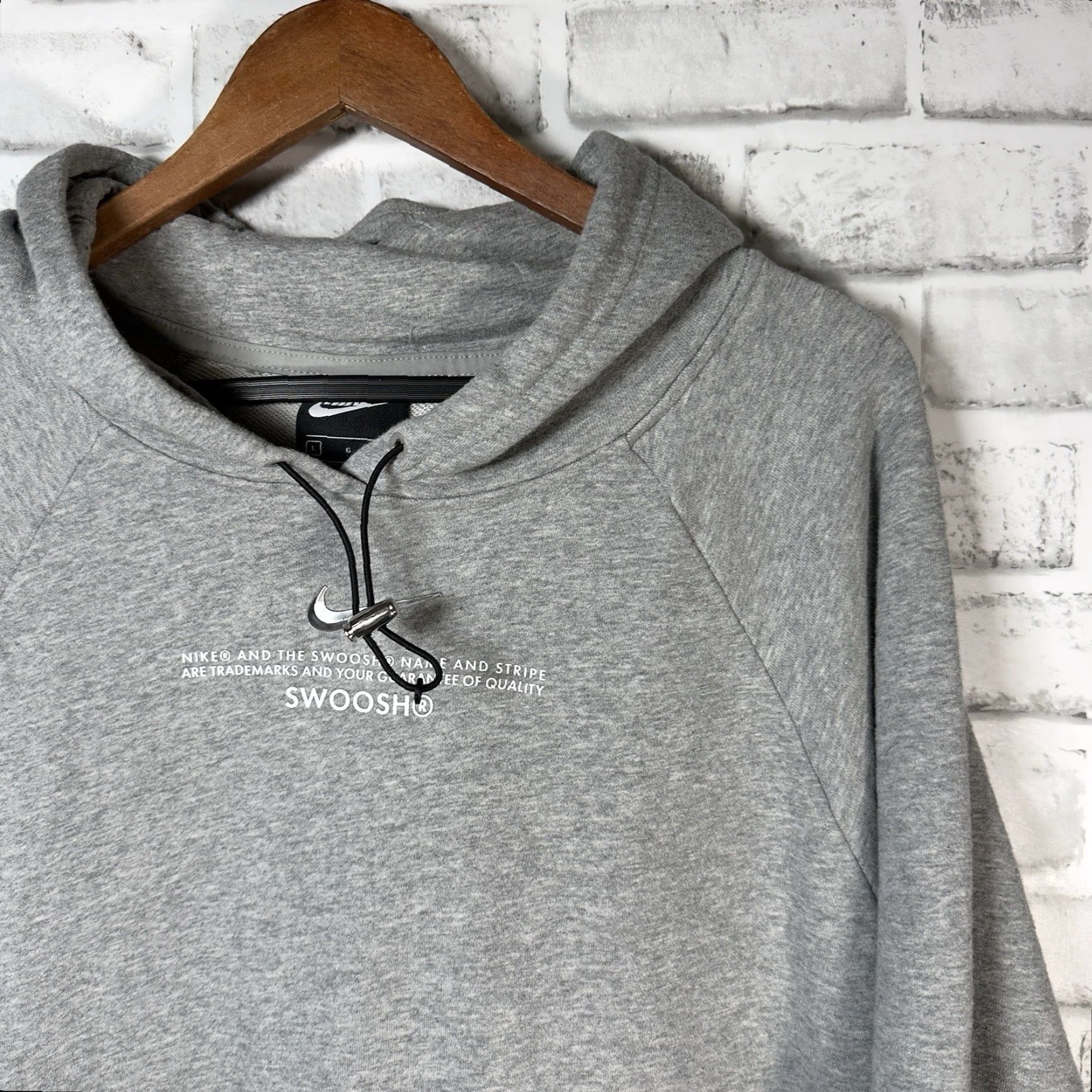 Nike Nike Swoosh Pullover Hoodie Women L Gray Cotton Blend Size L / US 10 / IT 46 - 2 Thumbnail