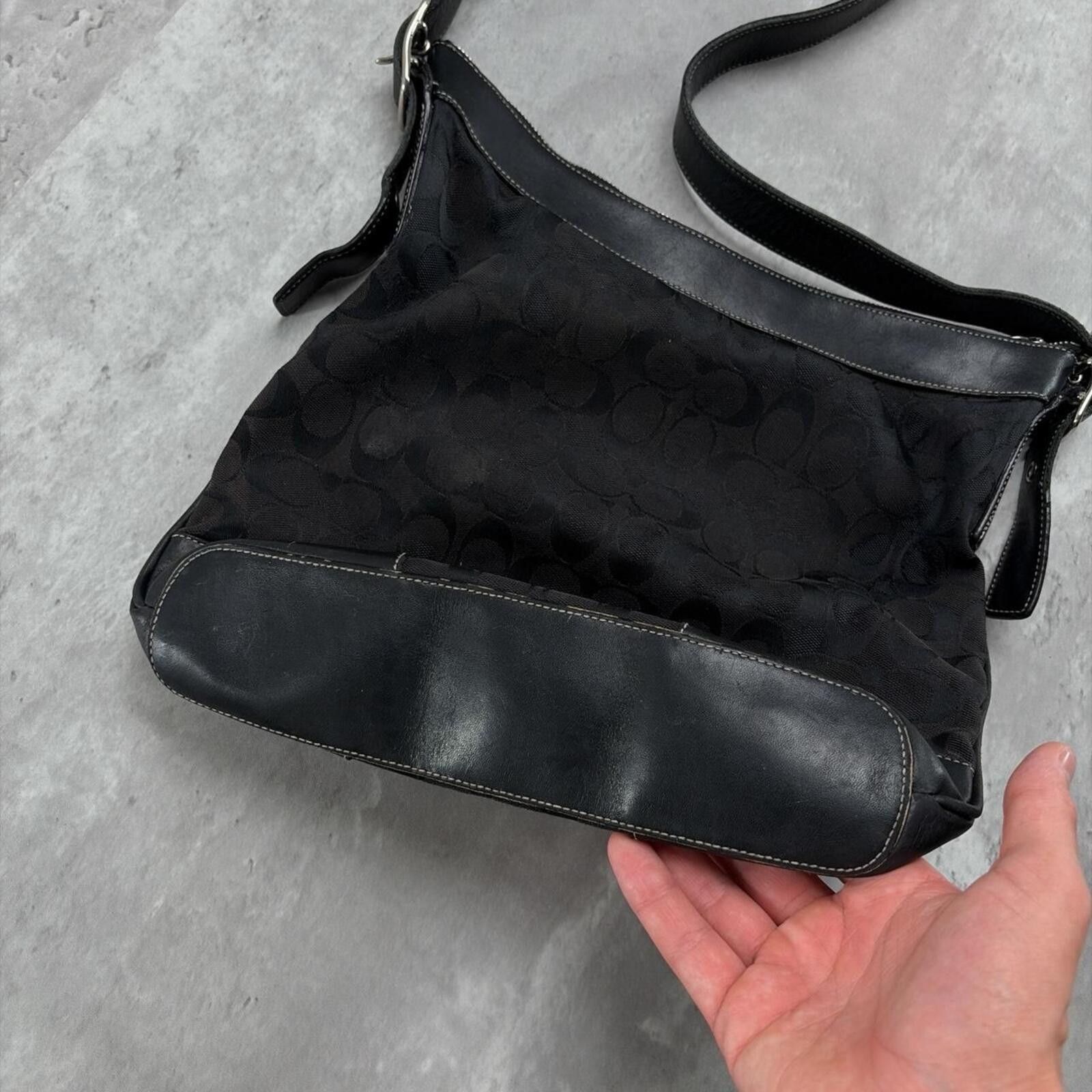 Coach Vintage Y2K Coach Black Signature Jacquard Hobo Shoulder Bag Size ONE SIZE - 6 Thumbnail