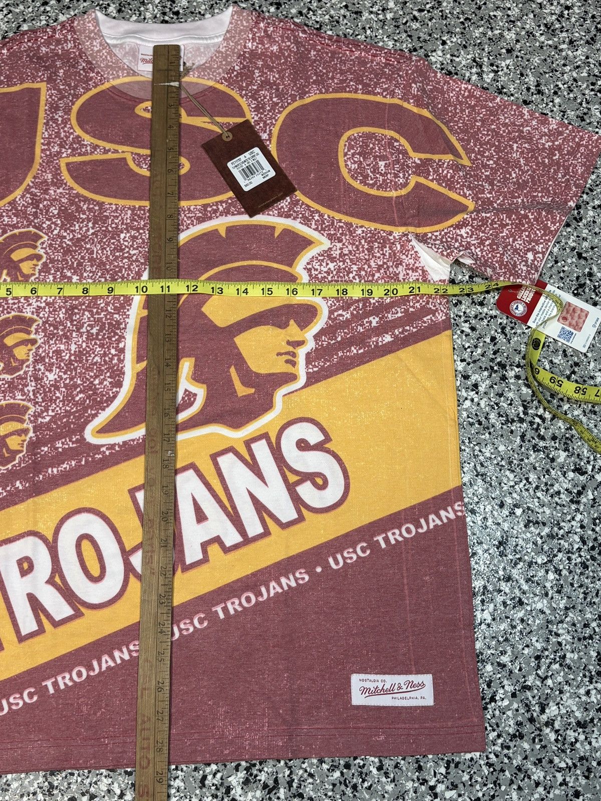 NCAA Brand New Mitchell & Ness USC Trojans Throwback Logo Size M Size US M / EU 48-50 / 2 - 6 Thumbnail