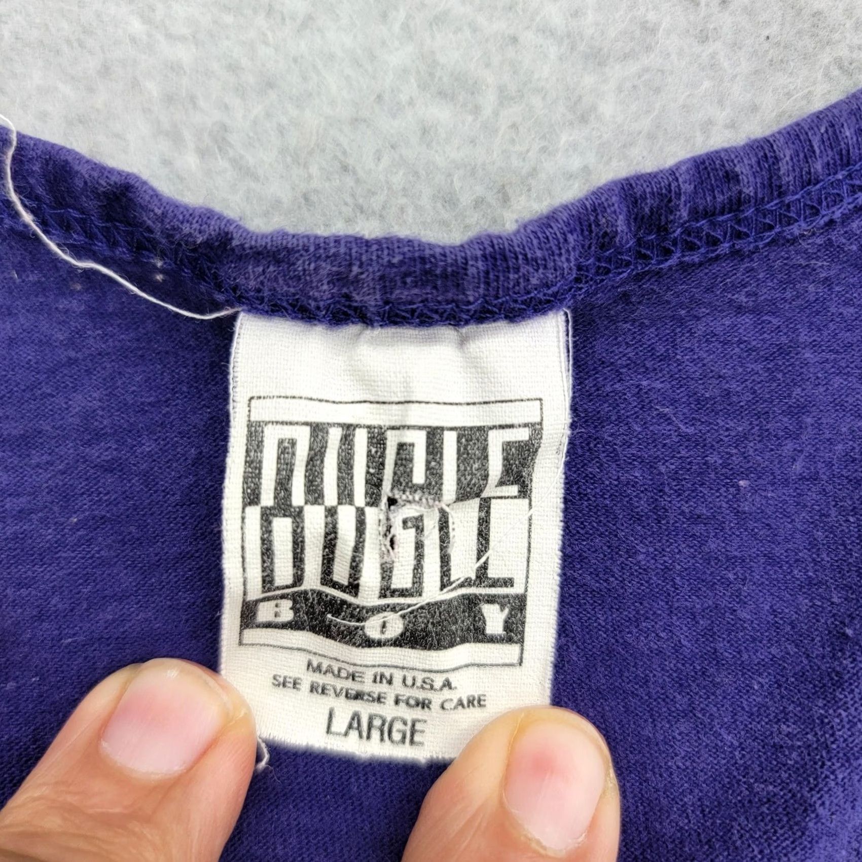 Vintage VINTAGE Muscle Boy Tank Top Shirt Mens Large Purple Streetwise 90s Streetwear Graphic Print Sleeveless T-Shirt Mens Large Purple 90s Size US L / EU 52-54 / 3 - 4 Thumbnail