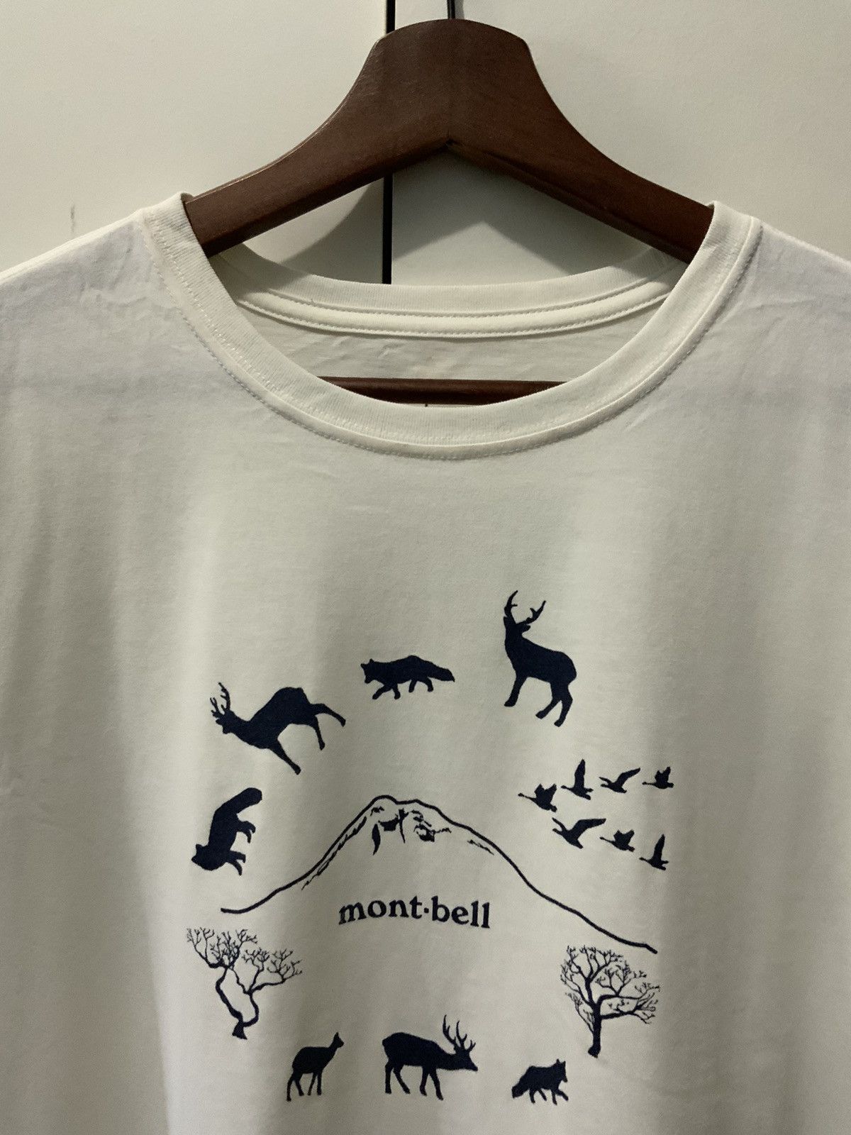 Montbell Montbell White Tee Size US L / EU 52-54 / 3 - 5 Thumbnail