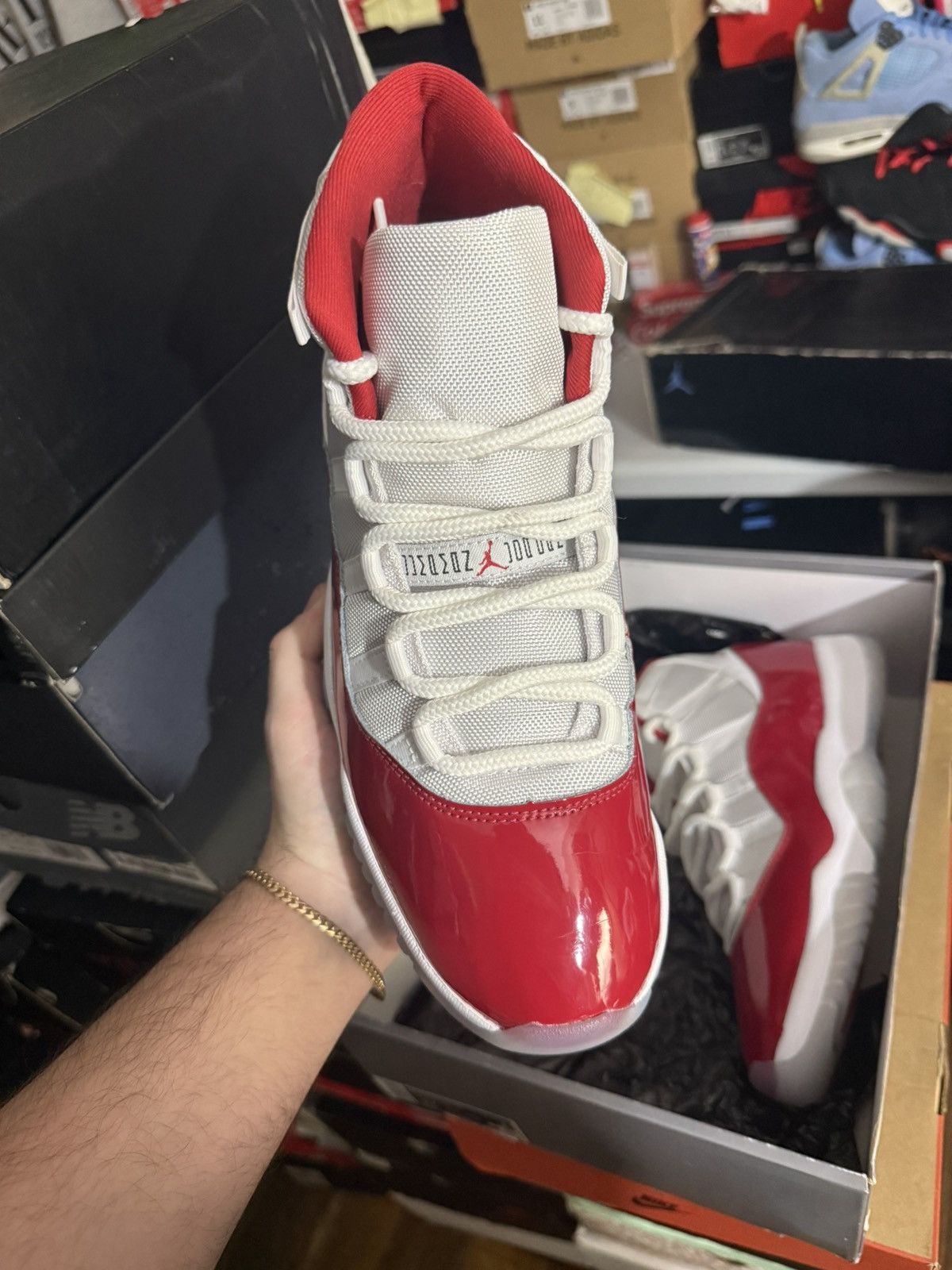 Jordan Brand Jordan retro 11 cherry sz 12 Size US 12 / EU 45 - 2 Thumbnail