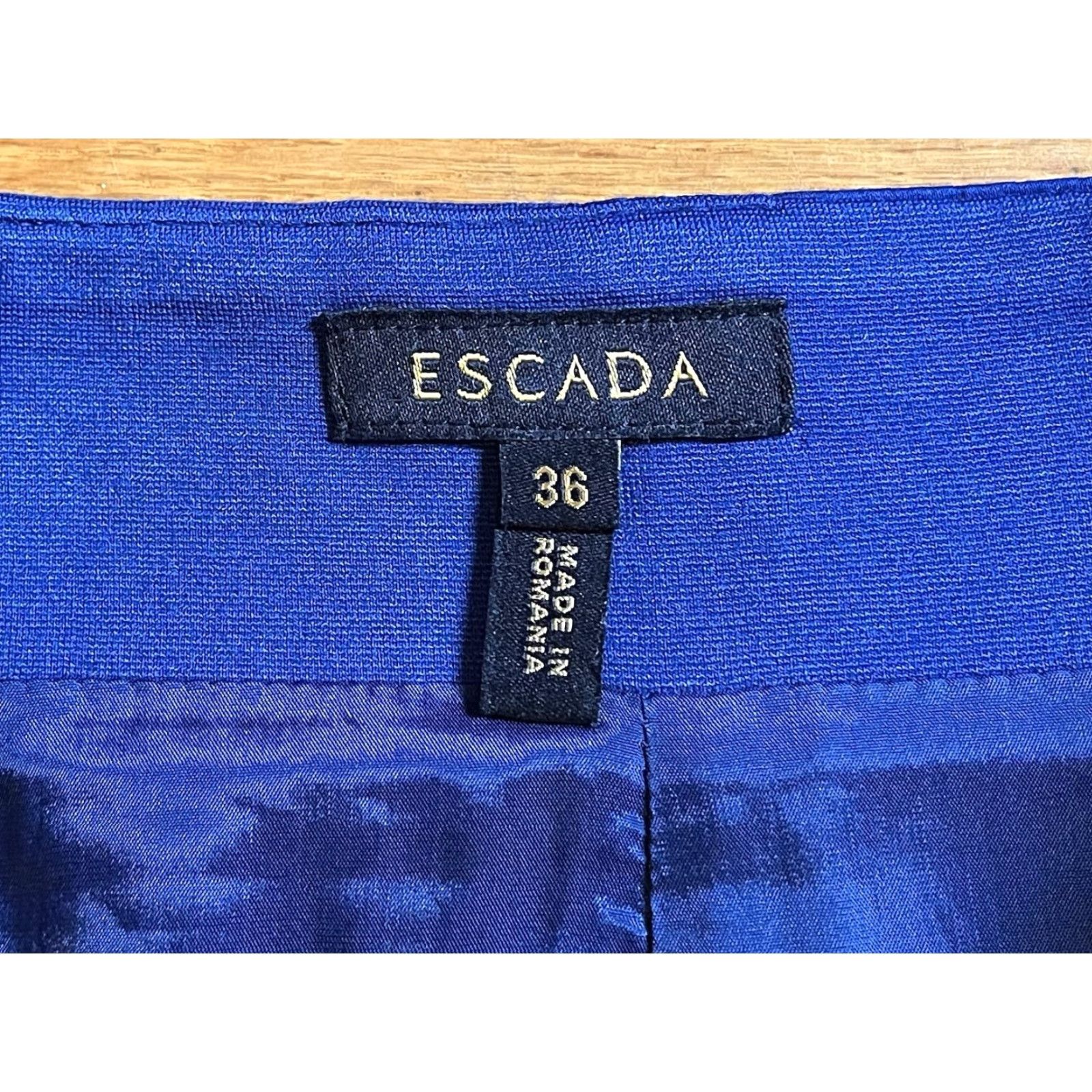 Escada VINTAGE Escada Skirt Suit Women’s 3 Piece Blazer Blouse Skirt Blue 34 Size 24" / US 00 / IT 34 - 5 Thumbnail