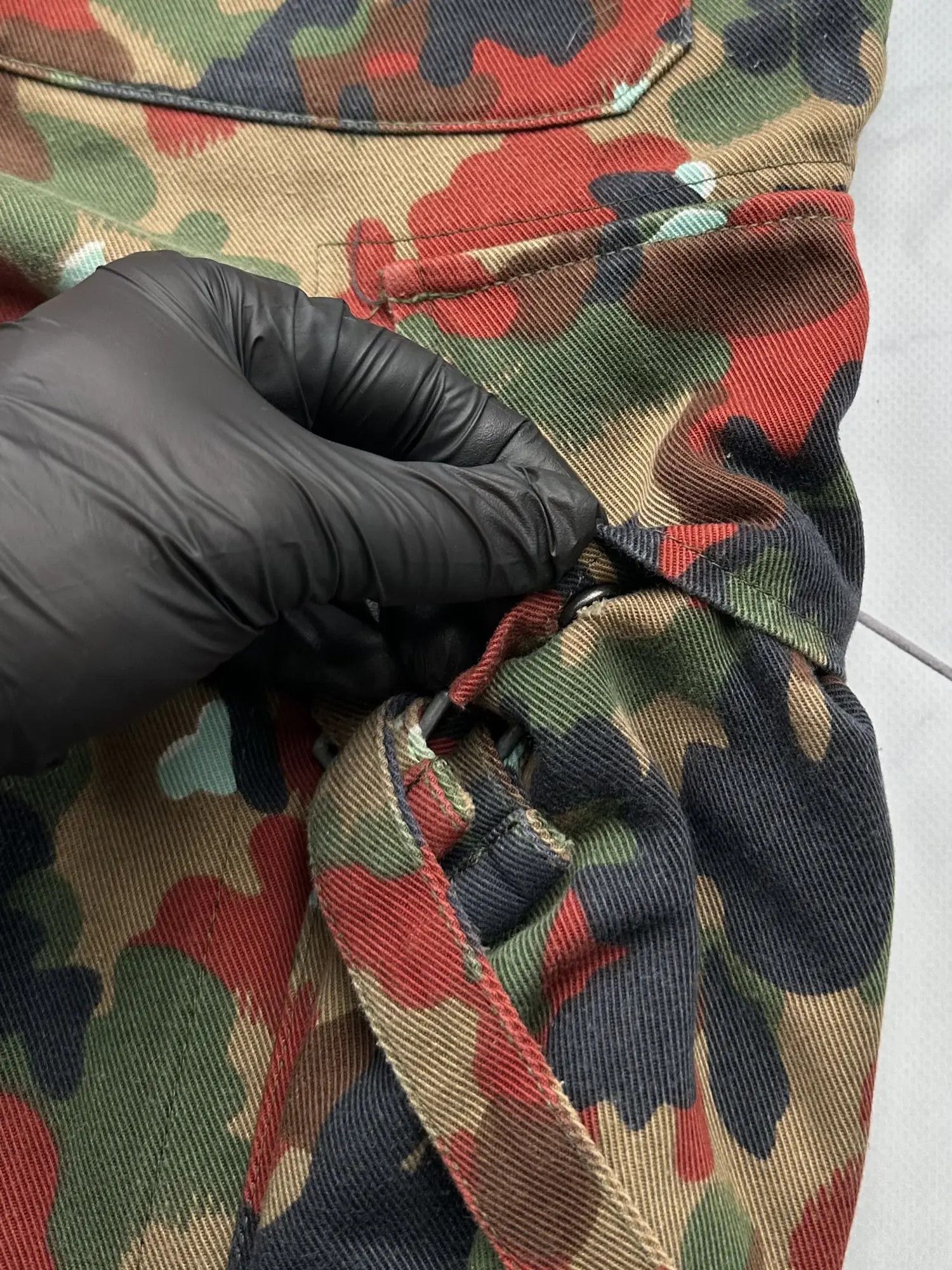 Japanese Brand Vintage Military Cargo Bondage Pants (B601)E2 Size US 36 / EU 52 - 12 Thumbnail