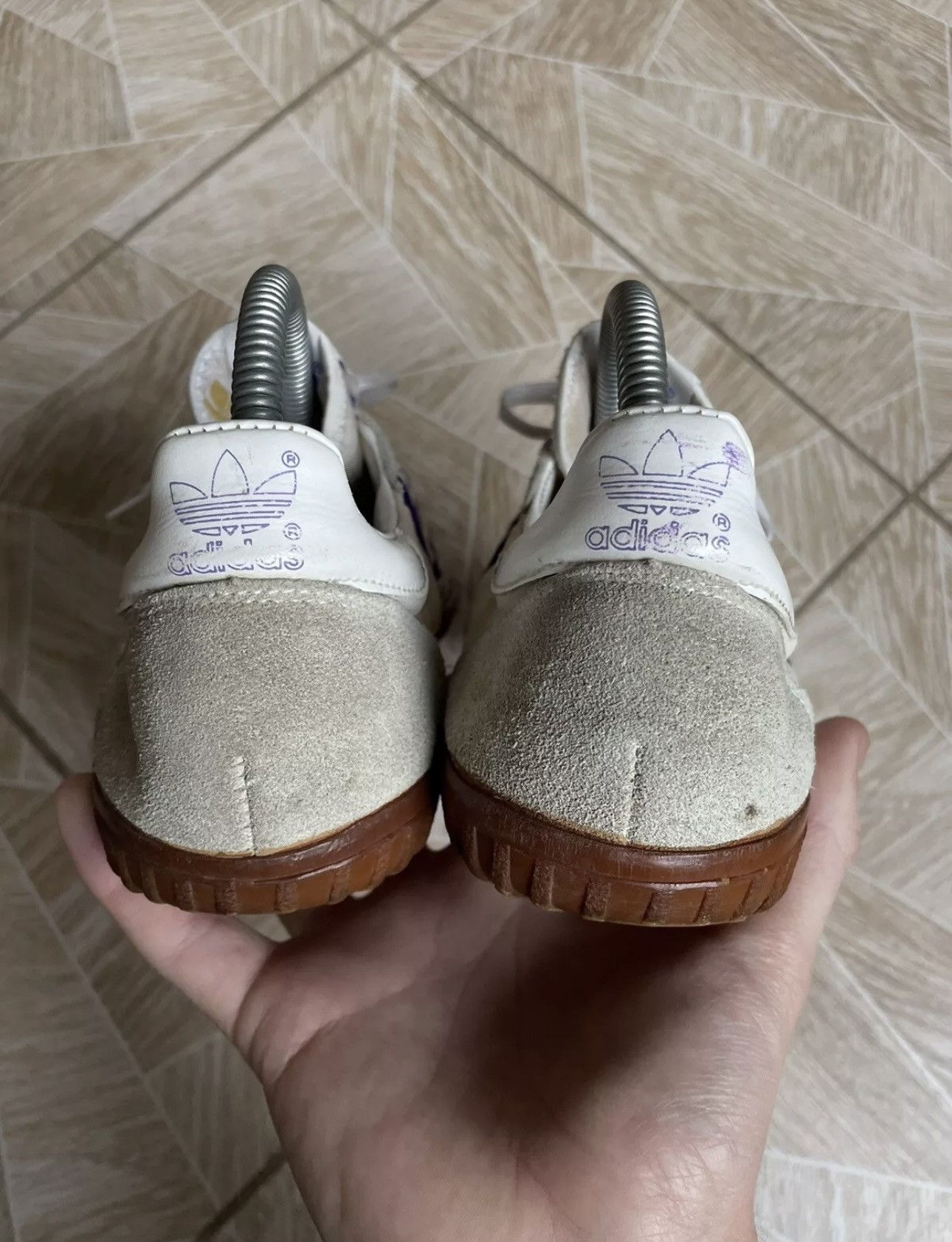 Adidas Adidas Indoor Super Size US 7 / EU 40 - 6 Thumbnail