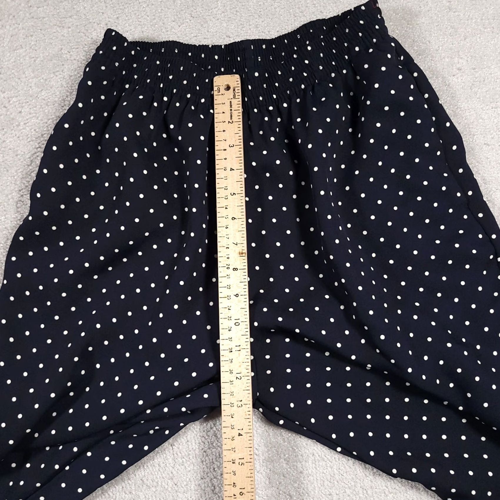 Vintage VINTAGE Alfred Dunner Pants Womens 12 Navy Blue Polka Dot Print Straight Leg Pull On Slim? (clarity) Size 34" / US 12 / IT 48 - 7 Thumbnail