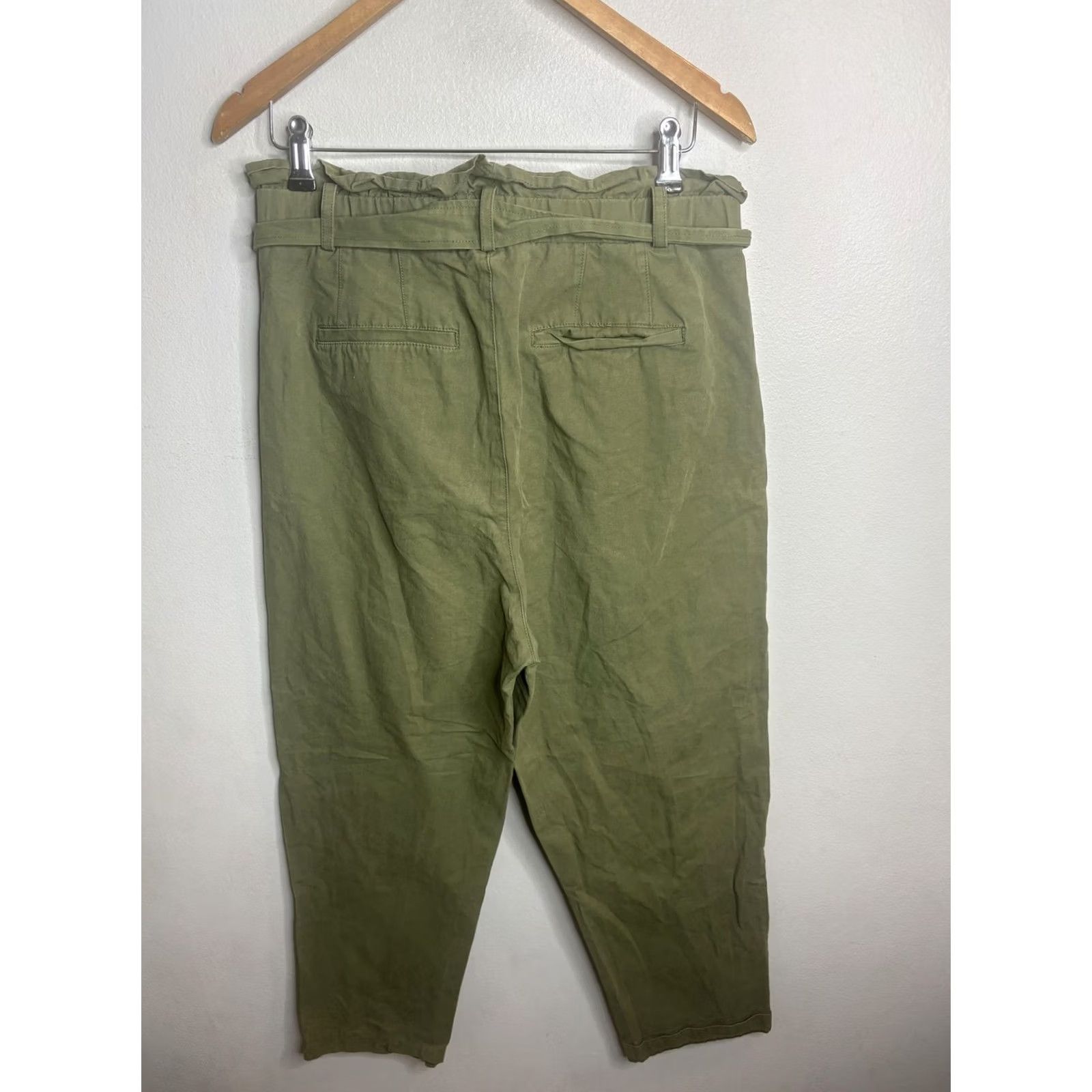 7 For All Mankind 7 For All Mankind Womens Medium Green Paperbag High Rise Belted Cropped Pants Size 32" / US 10 / IT 46 - 6 Thumbnail